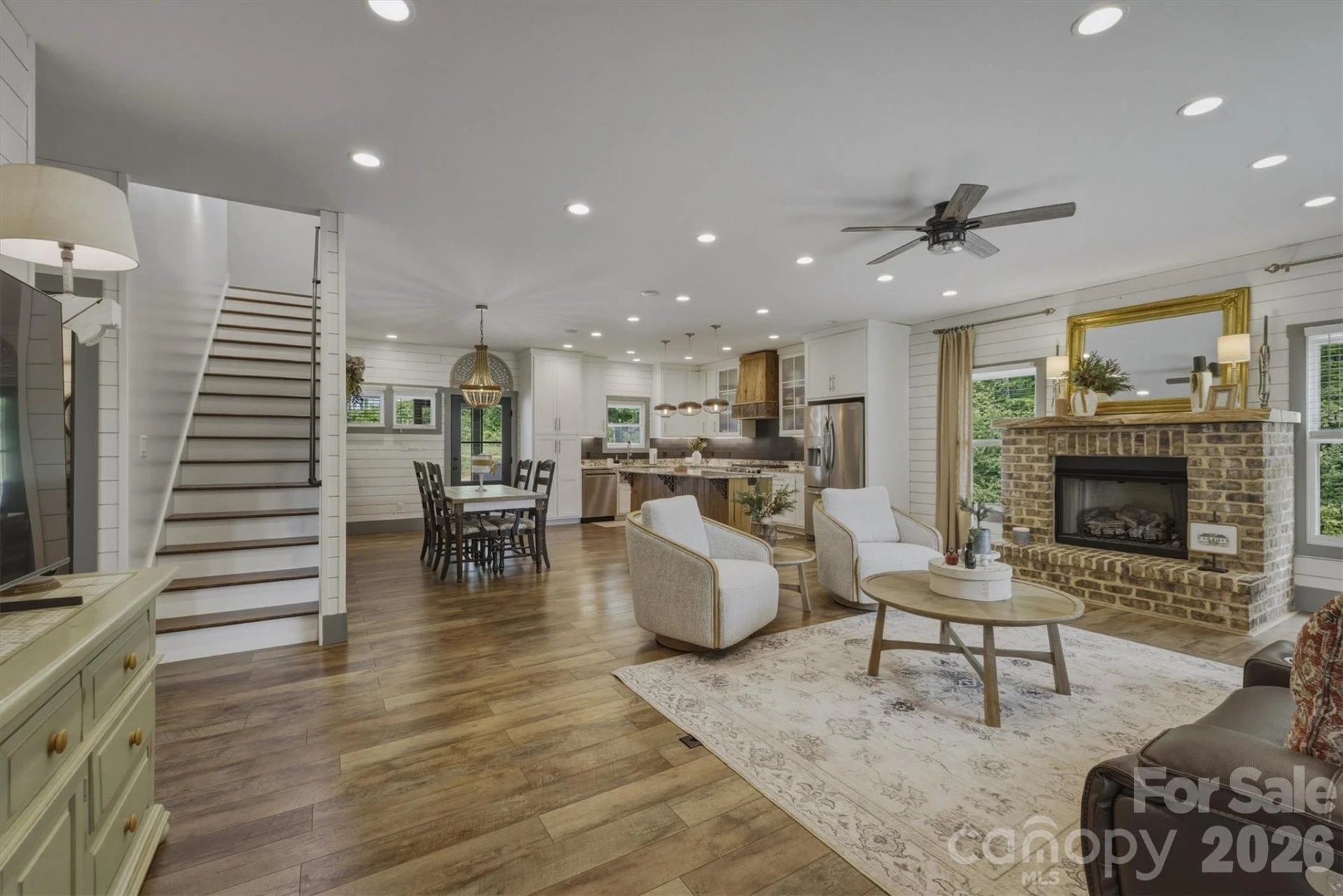 4190 Burkemont Road - Photo 6