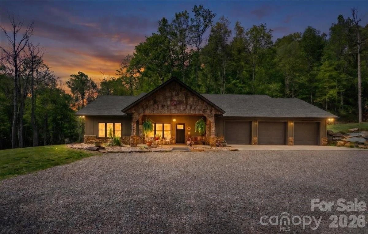 183 Mayfly Court
