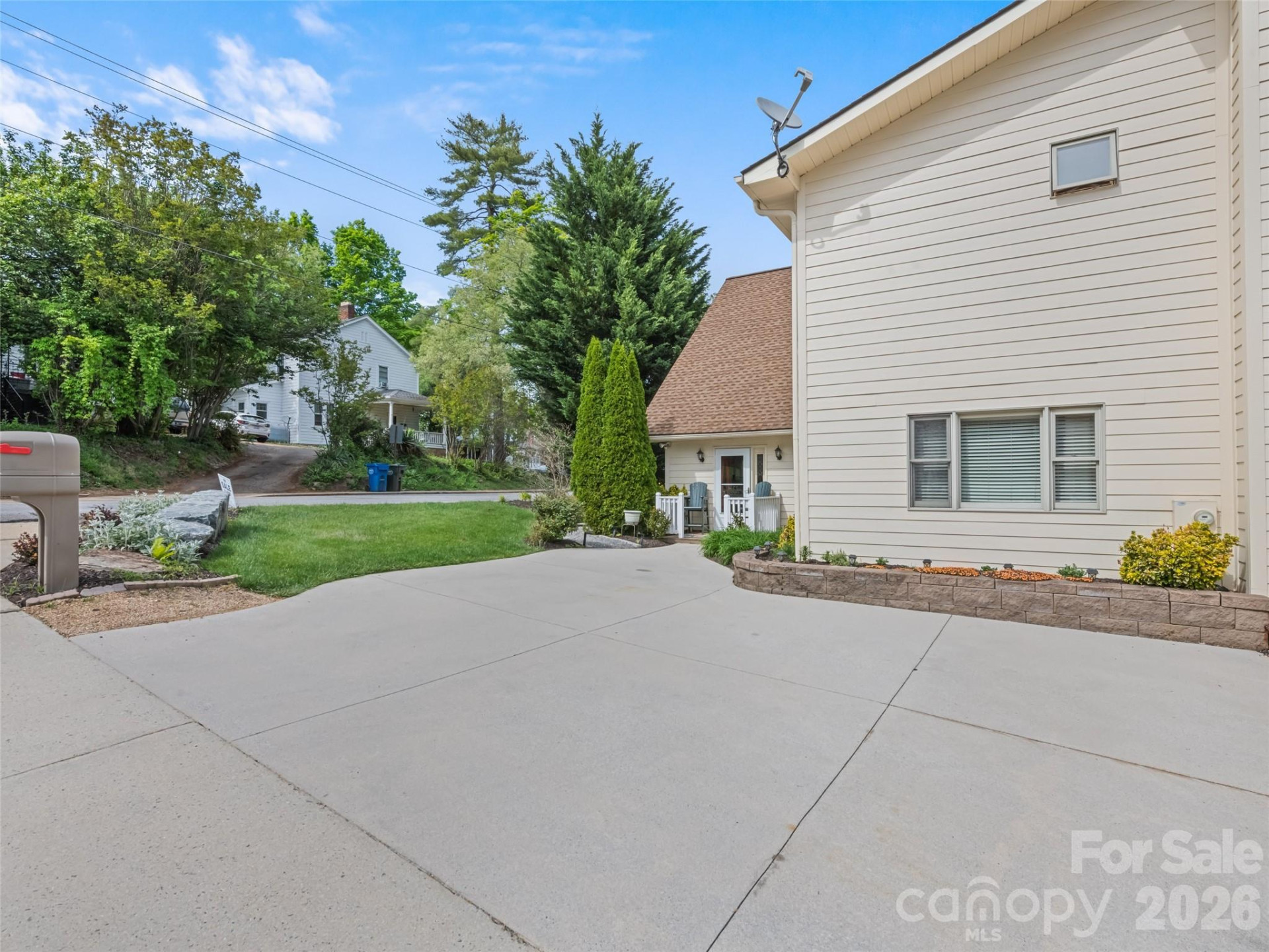 7 Bage Street - Photo 2