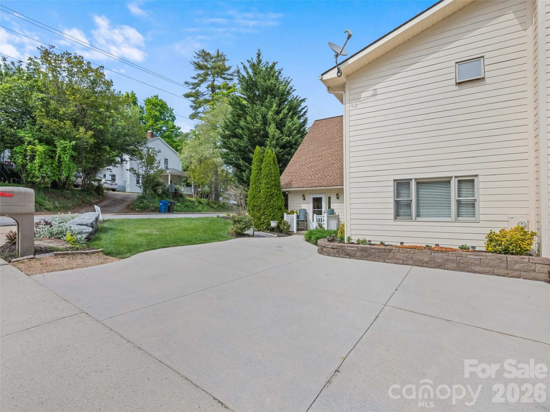7 Bage Street - Photo 2