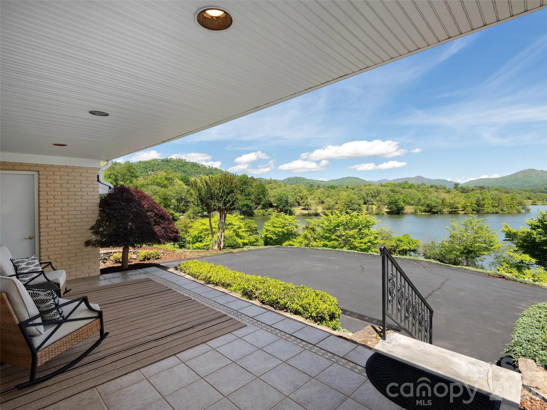 7 Glen Falls Road - Photo 2