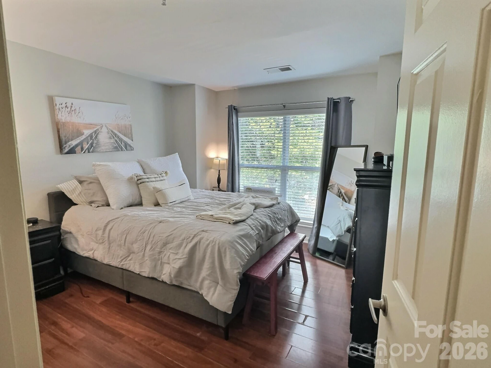 513 Graham Street - Photo 6