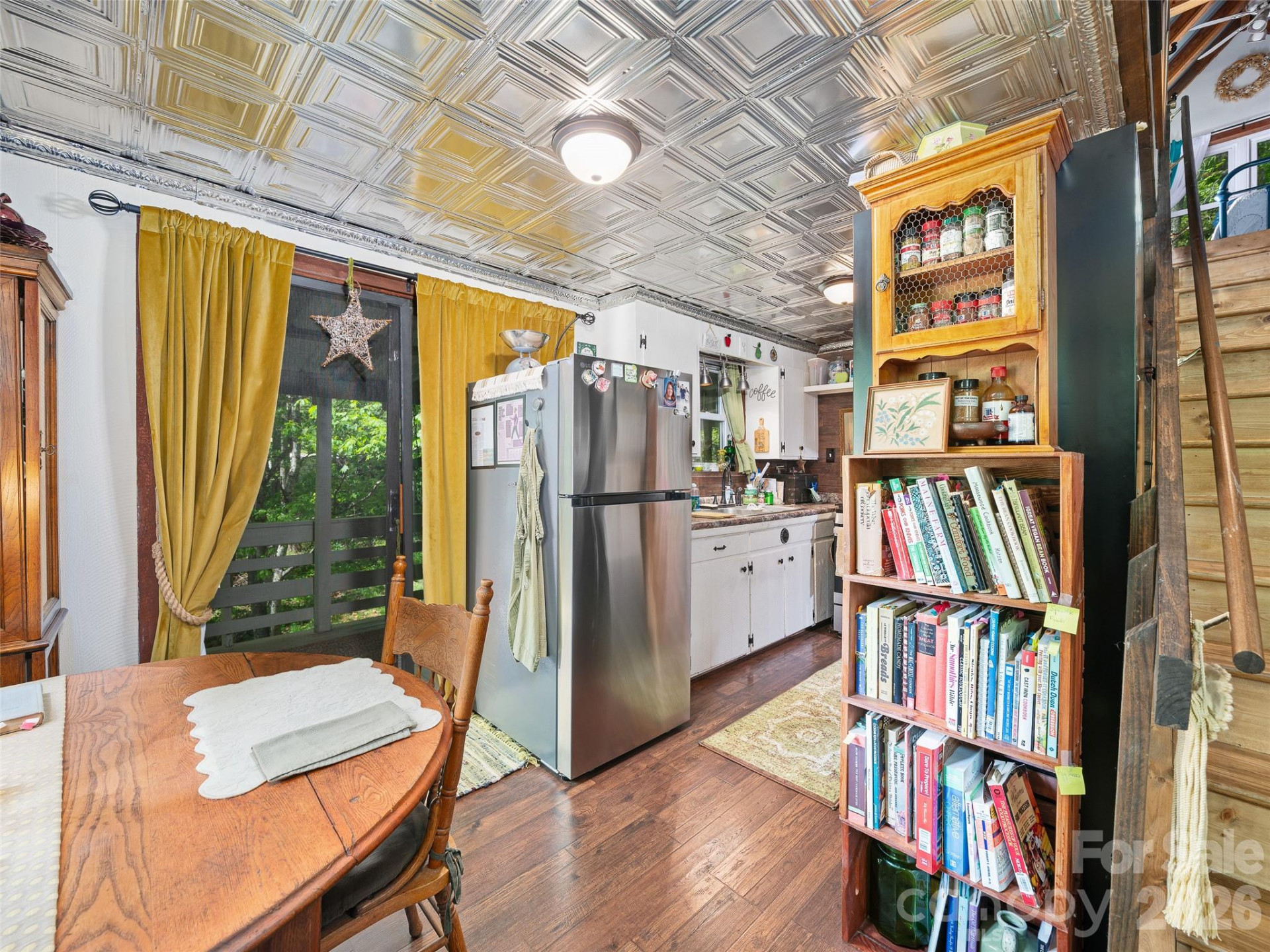 886 Three Quarter Creek Road - Photo 7