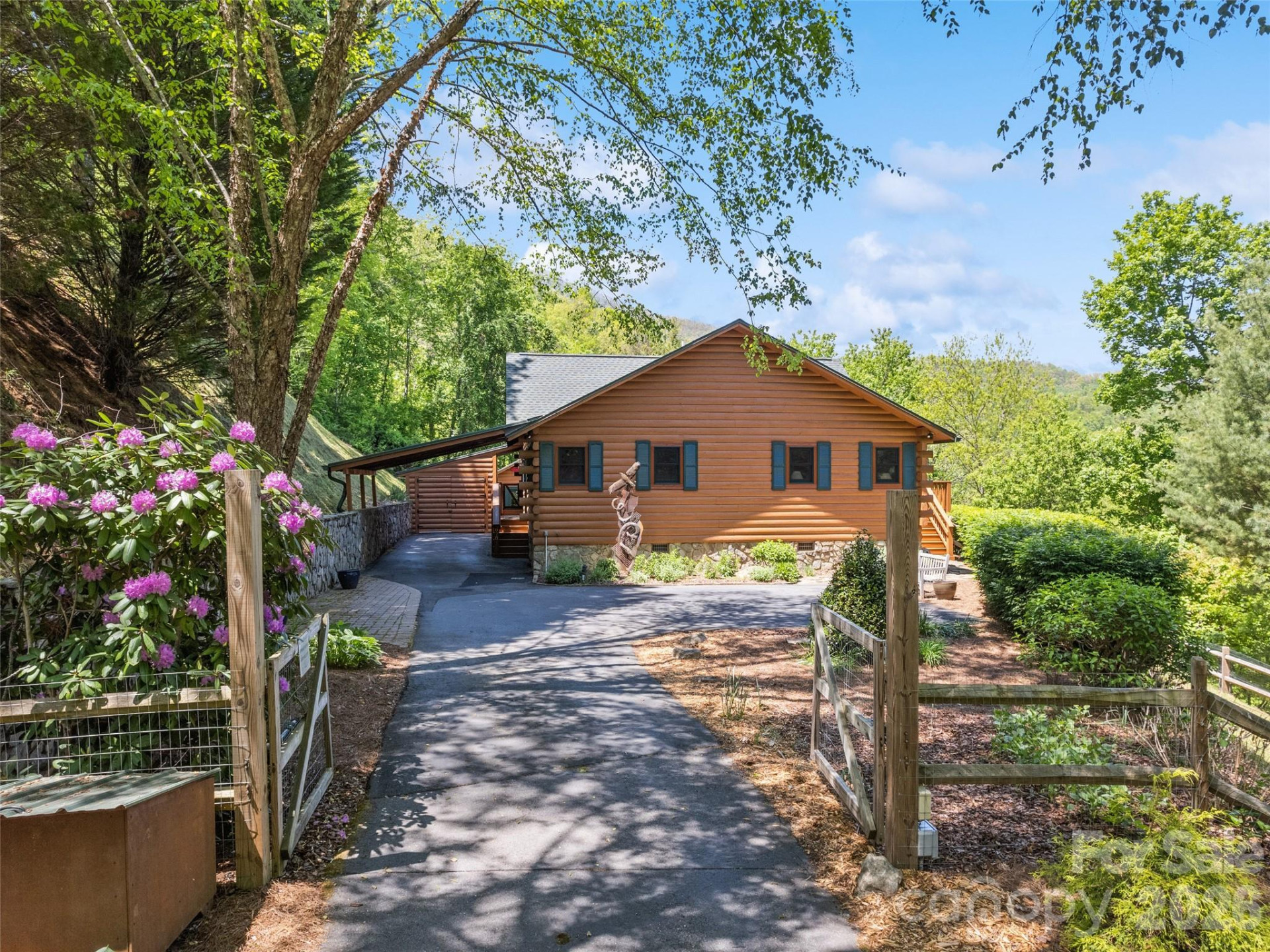 970 Campbell Mountain Drive - Photo 3