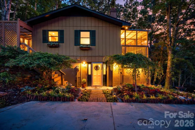 29 Independence Boulevard, Asheville, NC, 28805