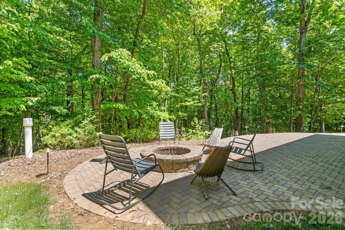 625 Ennis Road - Photo 12