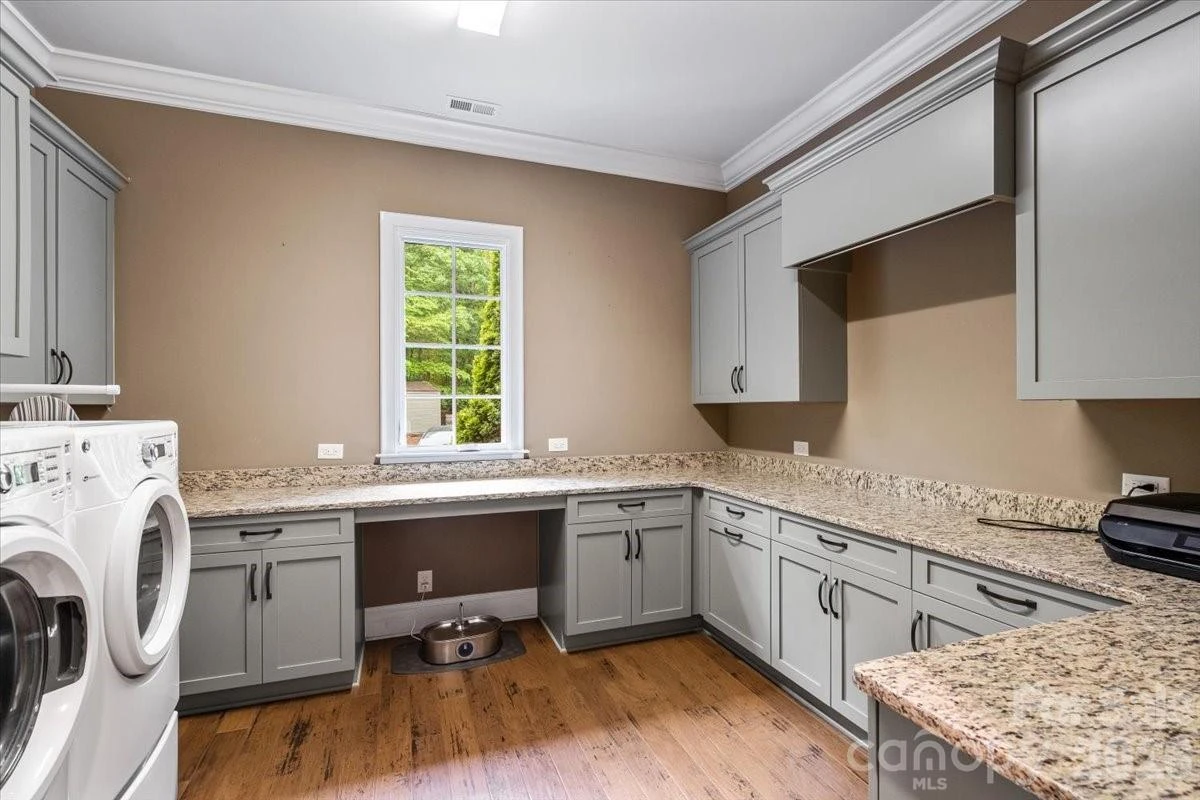 625 Ennis Road - Photo 27
