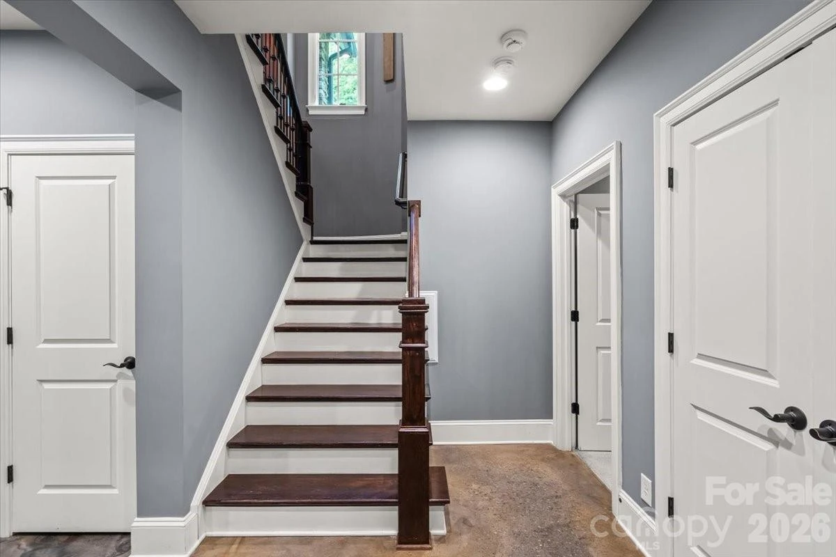 625 Ennis Road - Photo 29