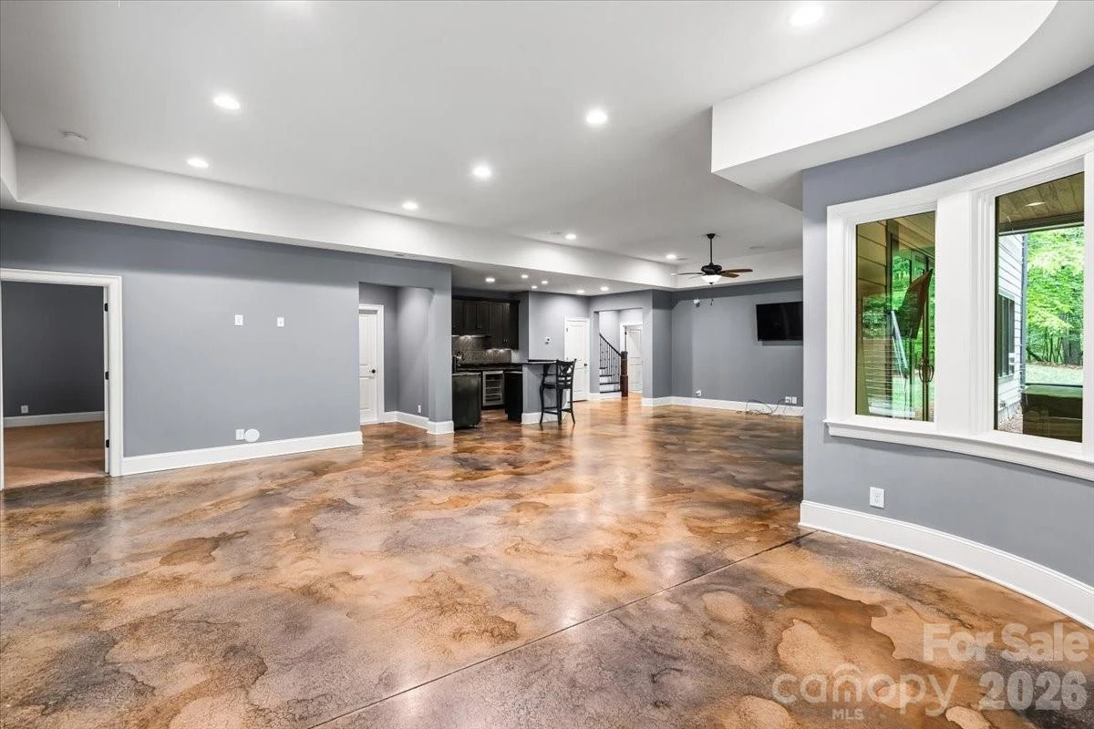 625 Ennis Road - Photo 34