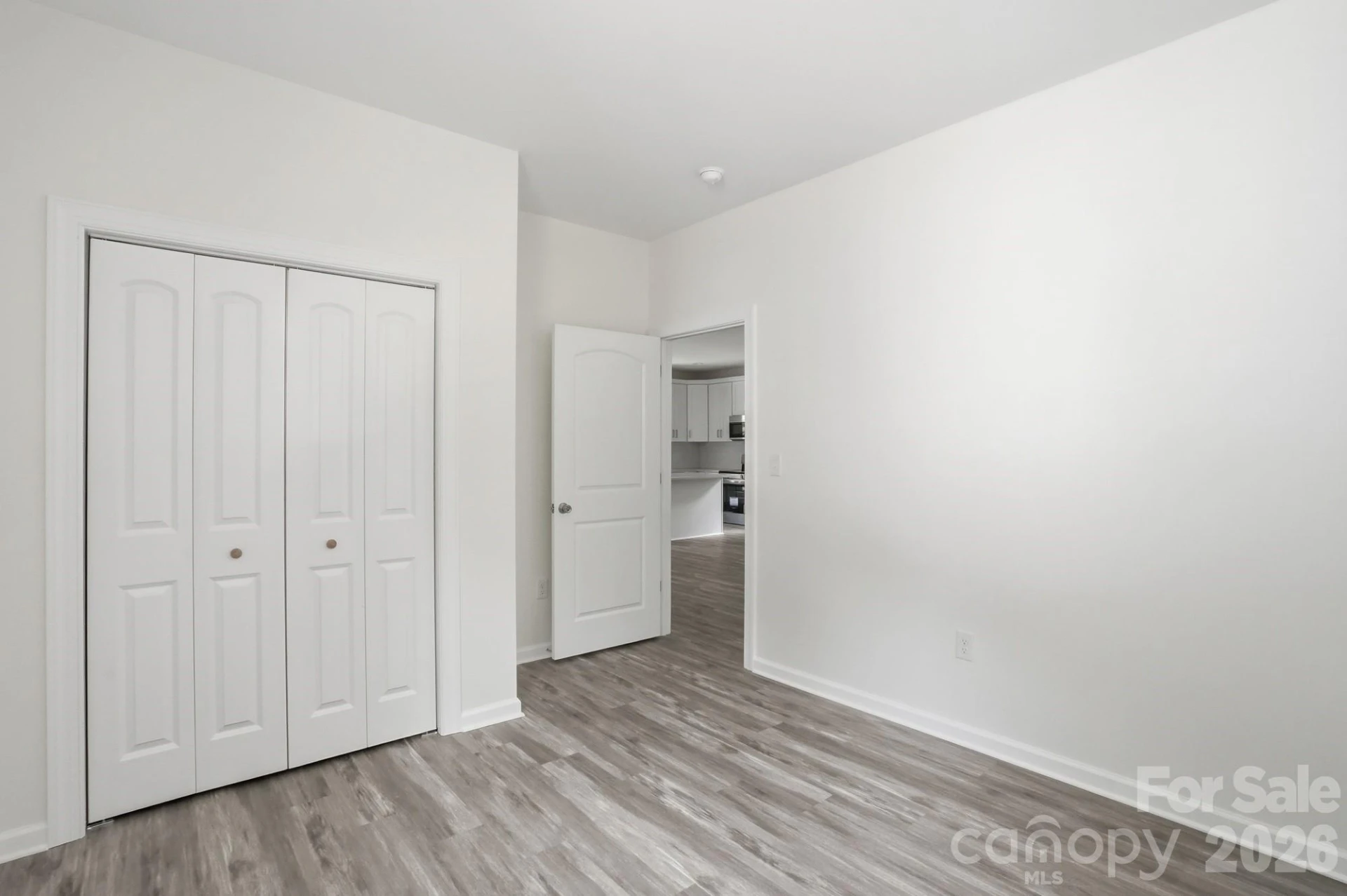1230 Wilmington Avenue - Photo 37