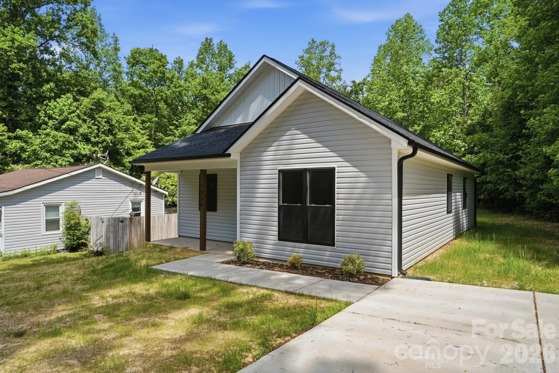 1230 Wilmington Avenue - Photo 8