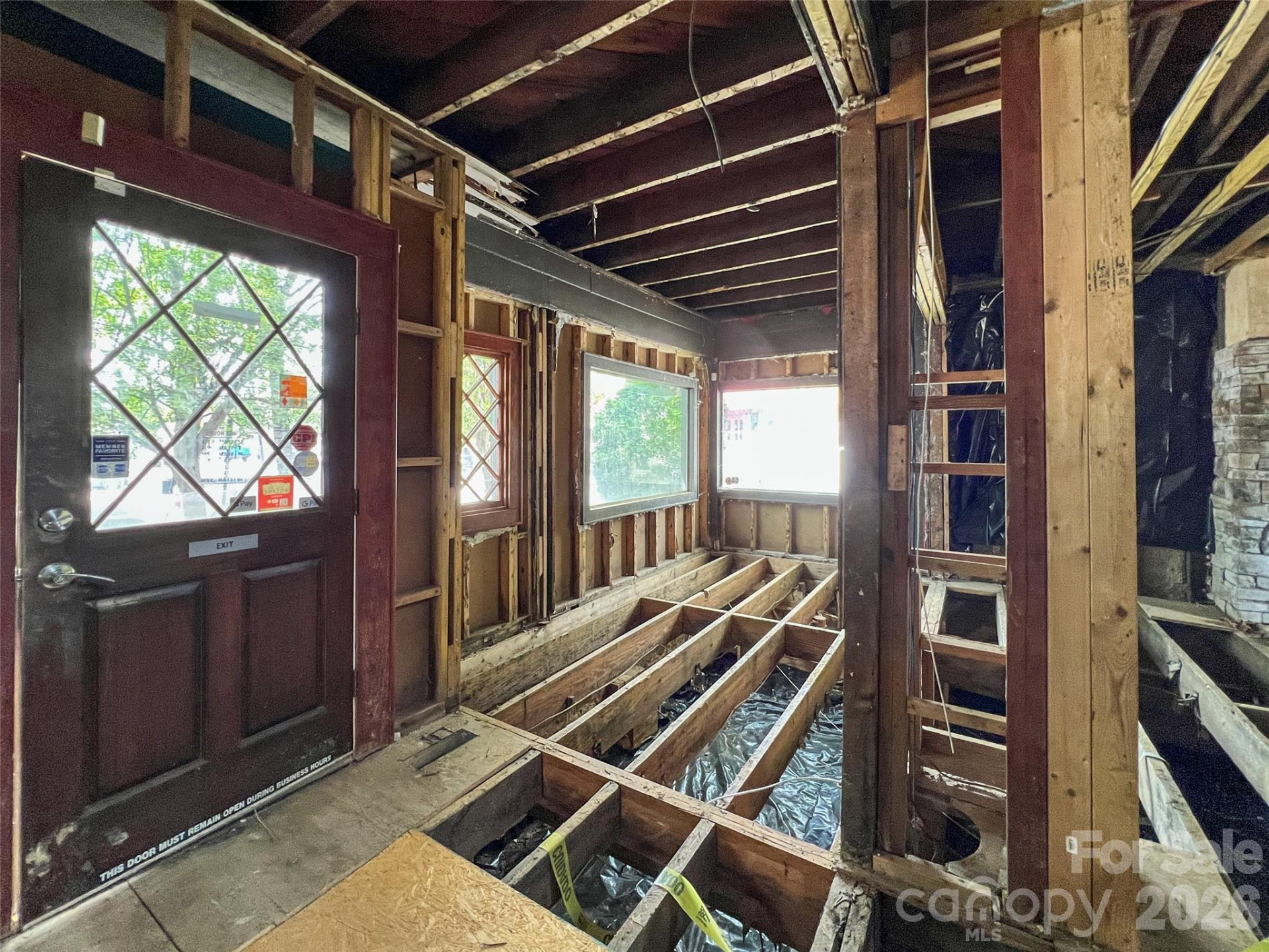 1 Swan Street - Photo 21