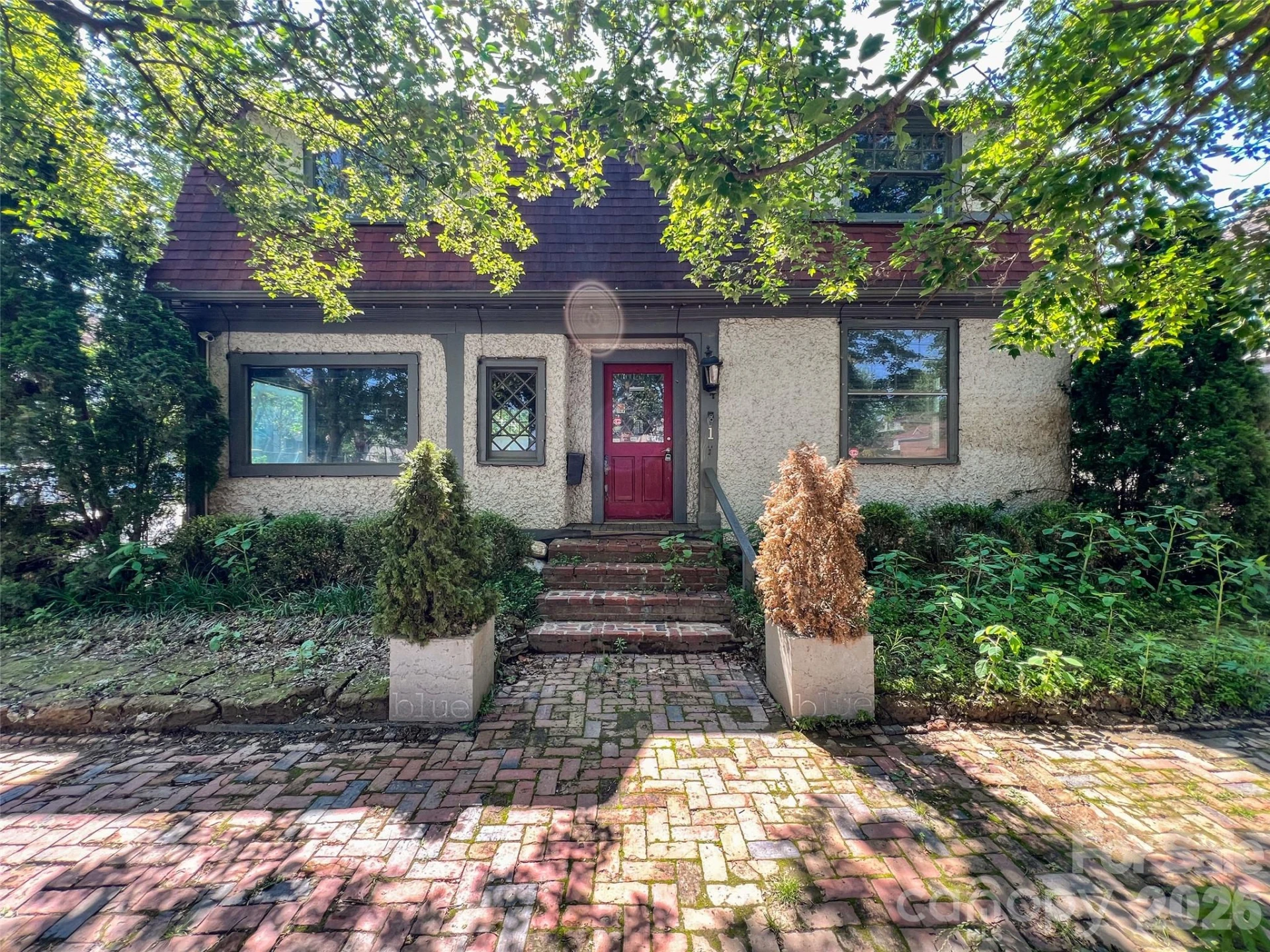 1 Swan Street - Photo 4