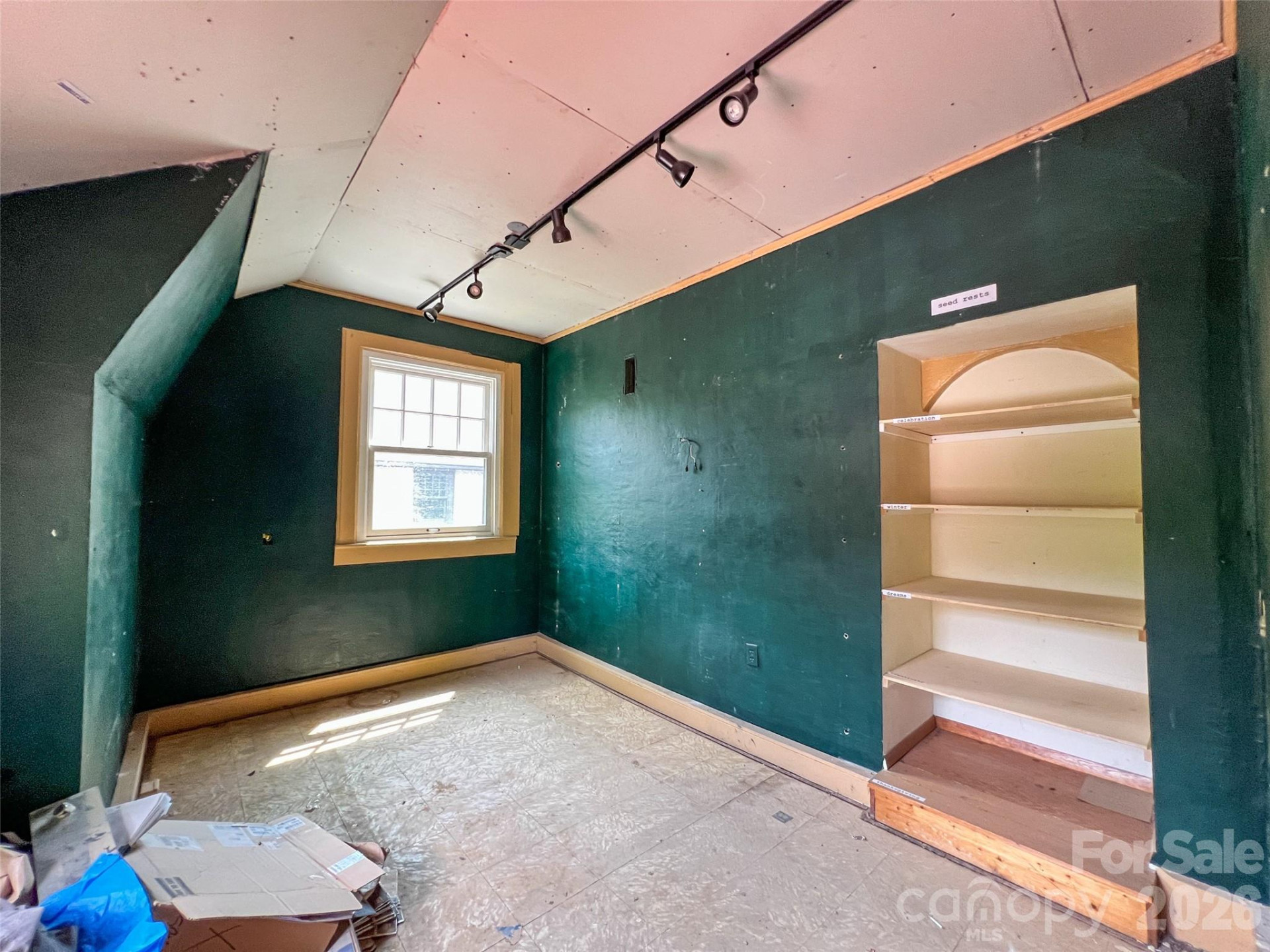 1 Swan Street - Photo 36