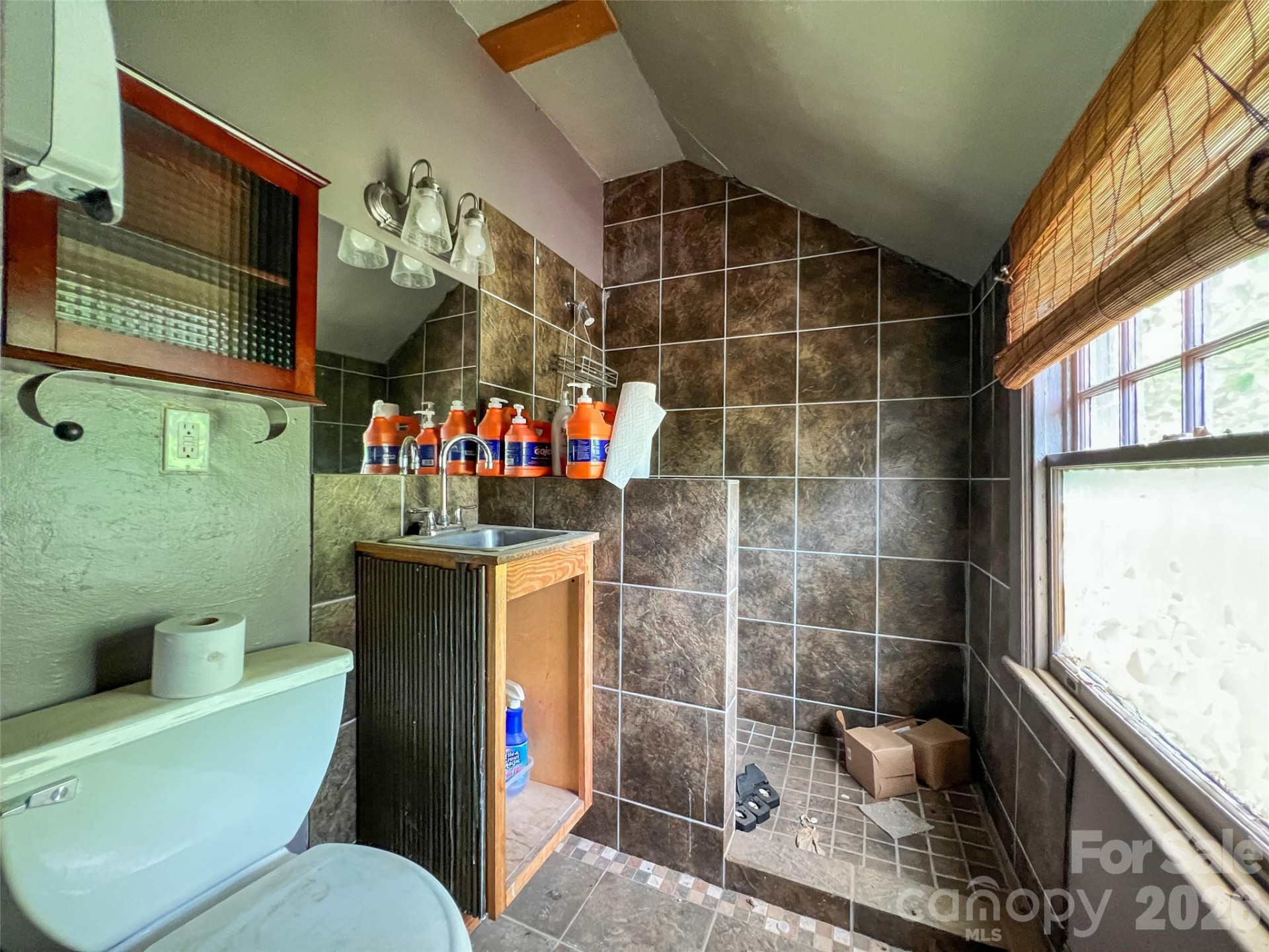 1 Swan Street - Photo 38