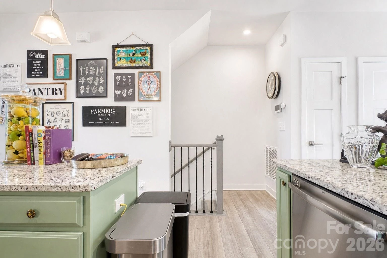 268 Parkwood Avenue - Photo 12