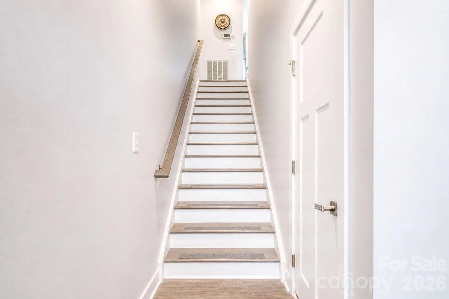 268 Parkwood Avenue - Photo 6