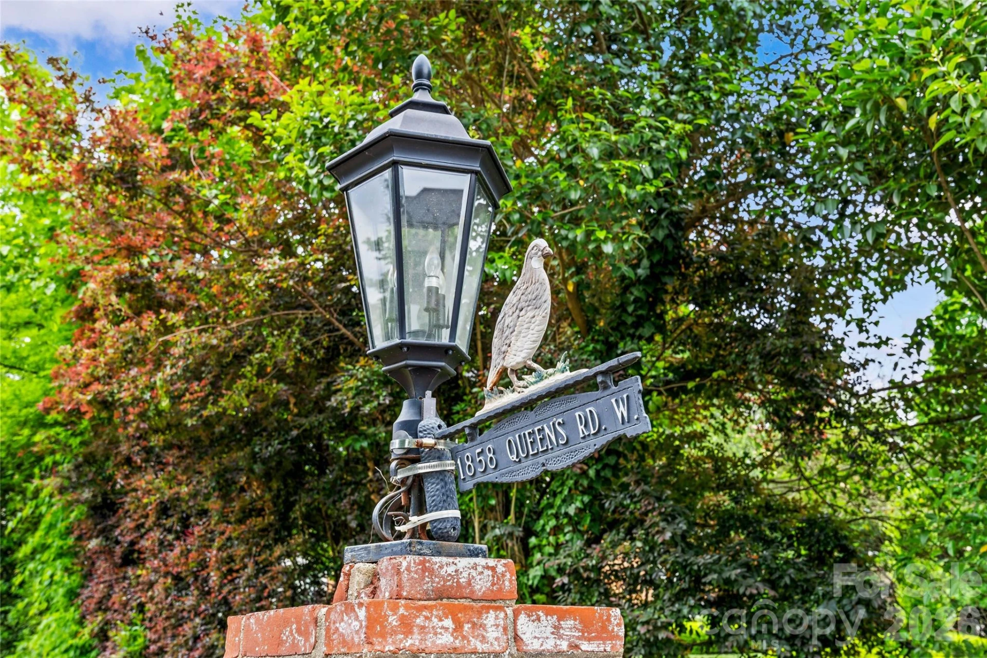 1858 Queens Road - Photo 28
