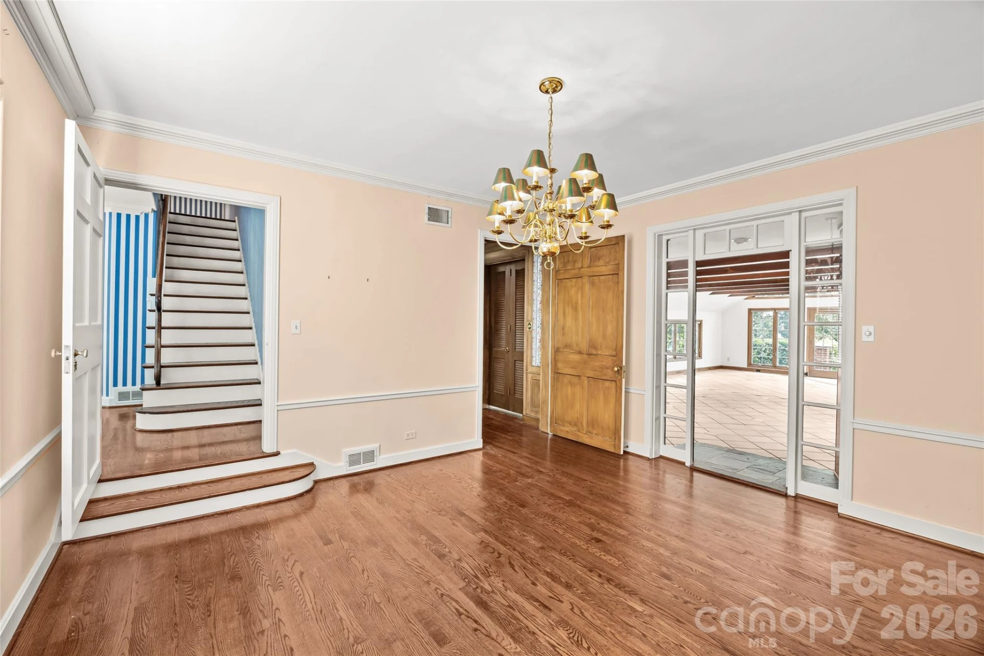 1858 Queens Road - Photo 40