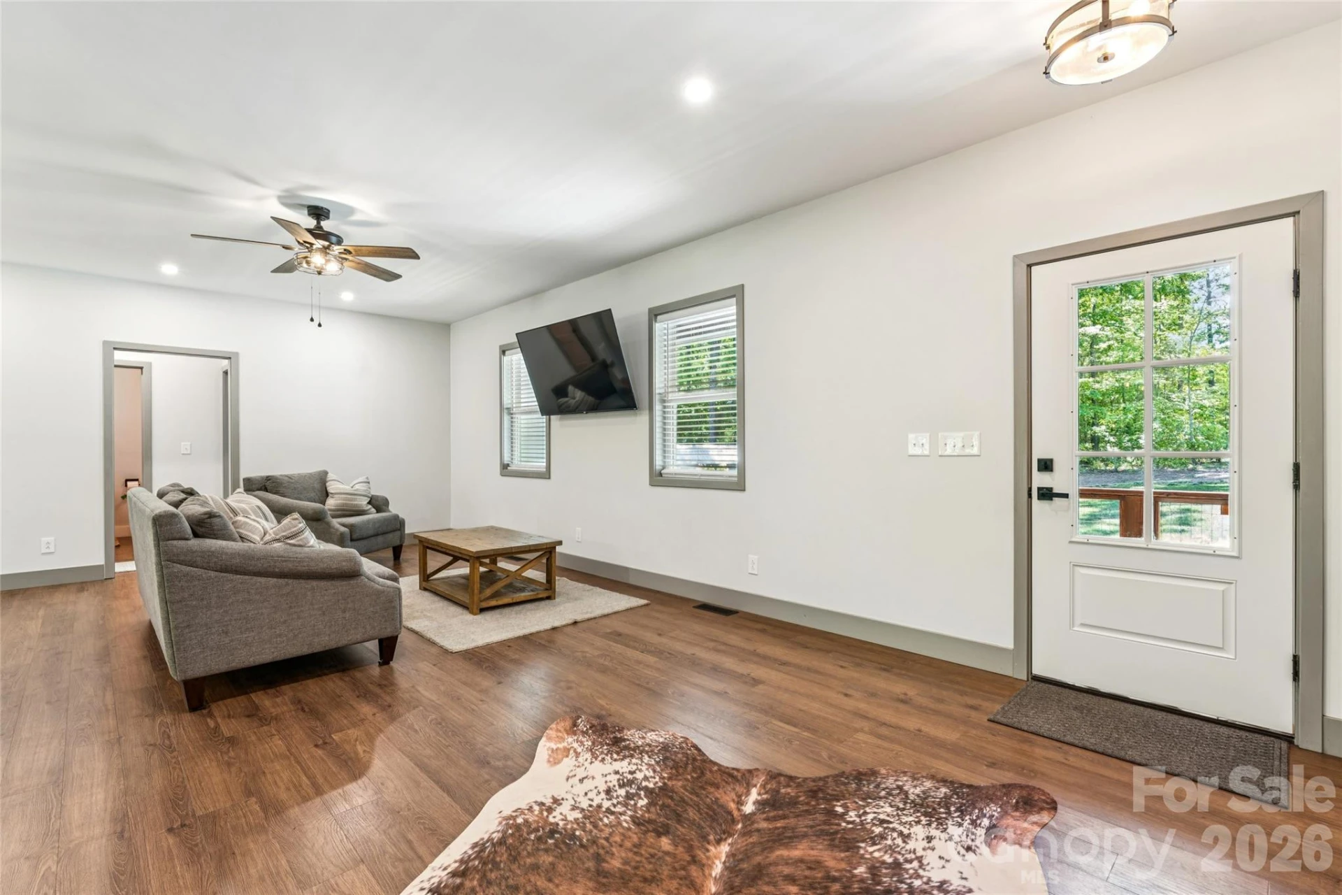 305 Robinson Avenue - Photo 16