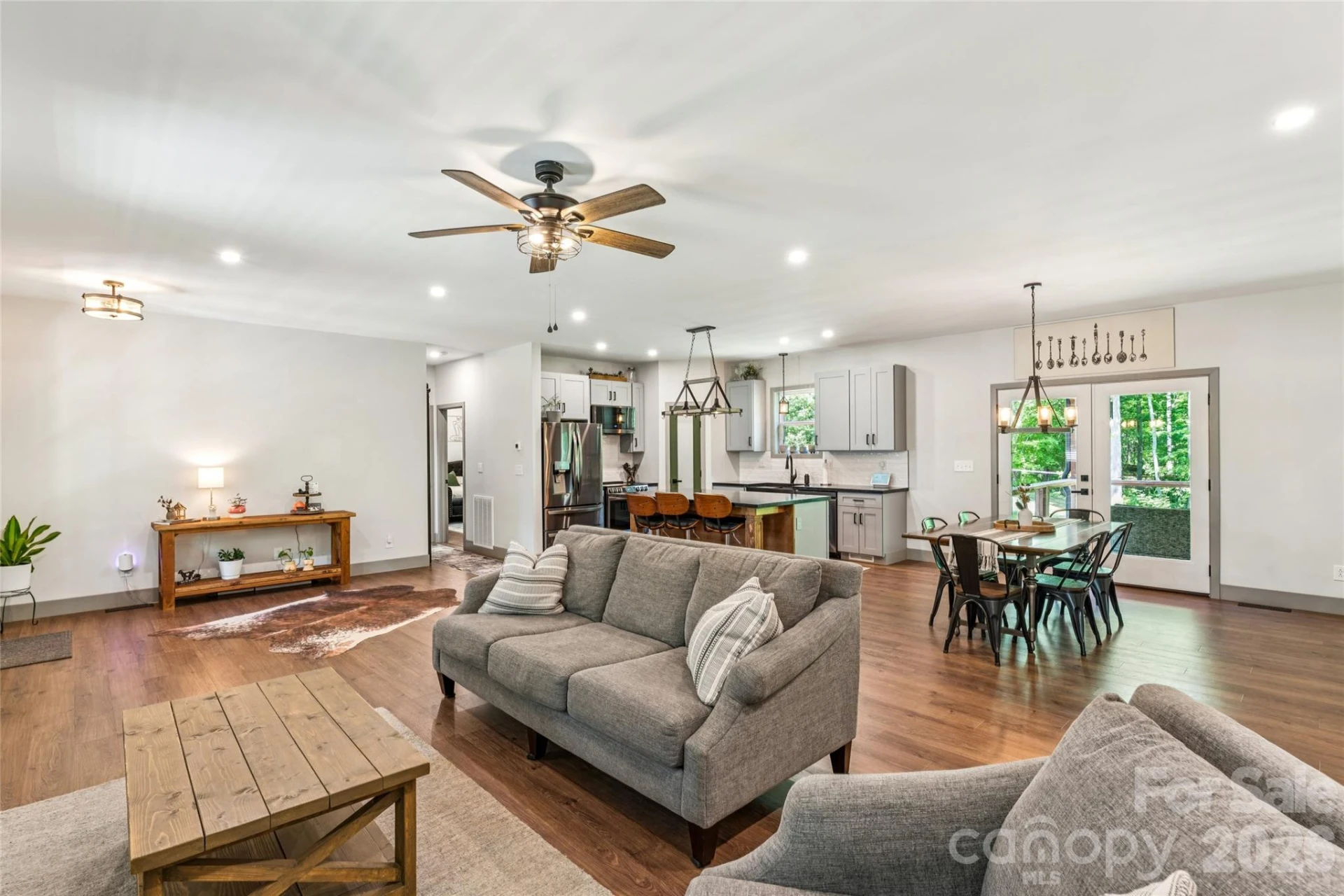 305 Robinson Avenue - Photo 18