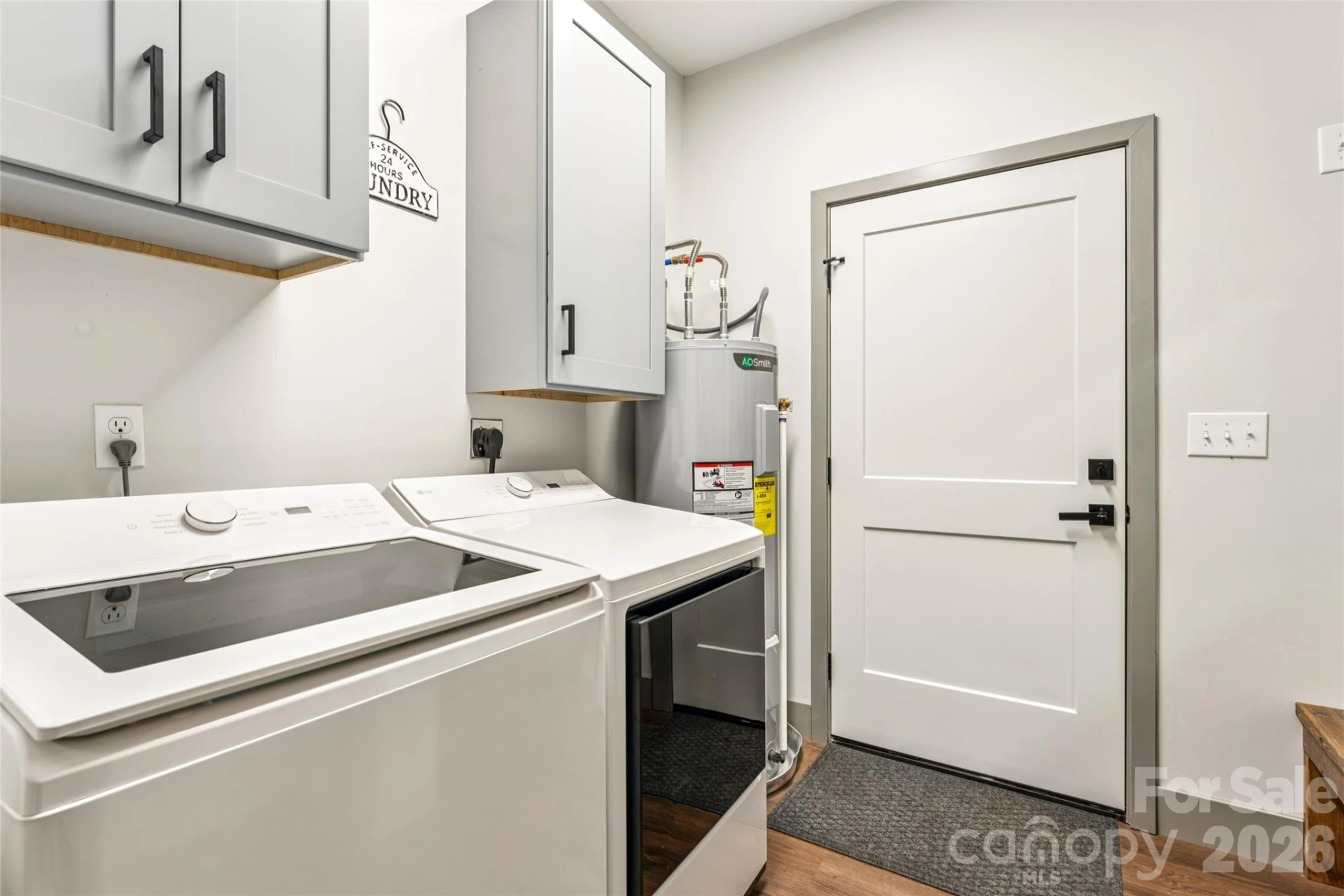 305 Robinson Avenue - Photo 31