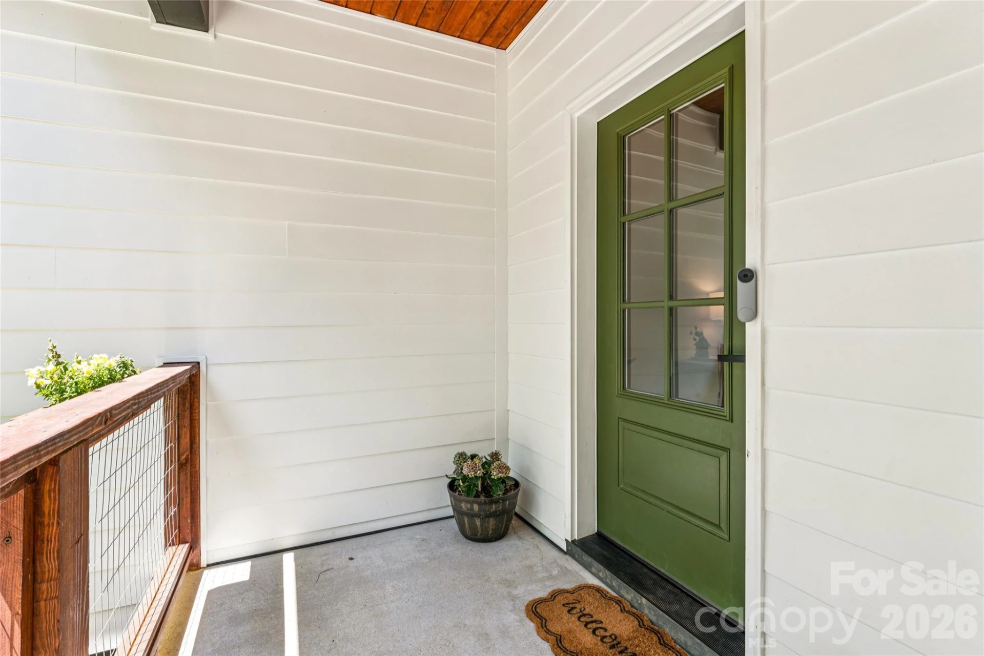 305 Robinson Avenue - Photo 5