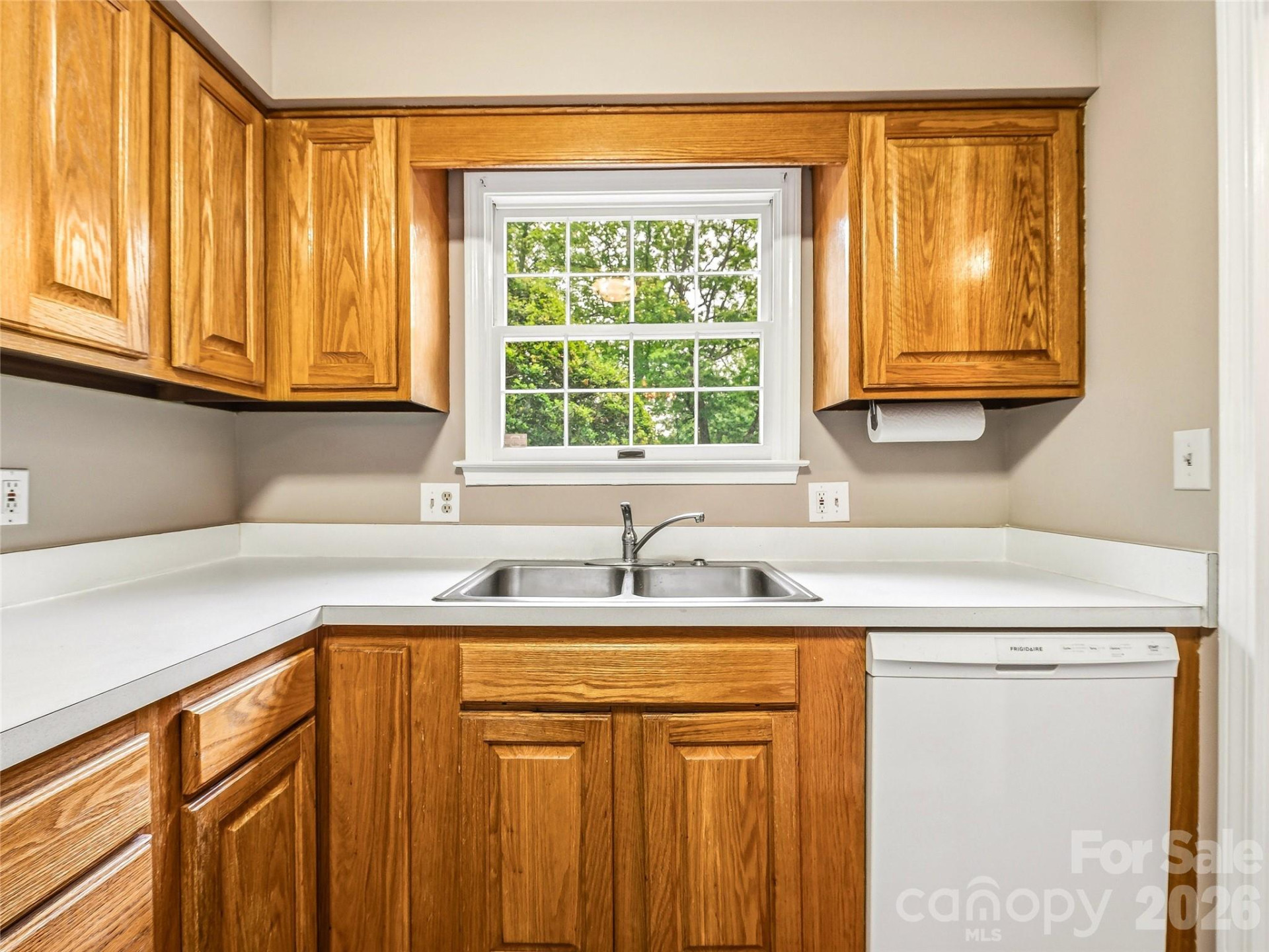 1409 Kensington Road #B6 - Photo 15