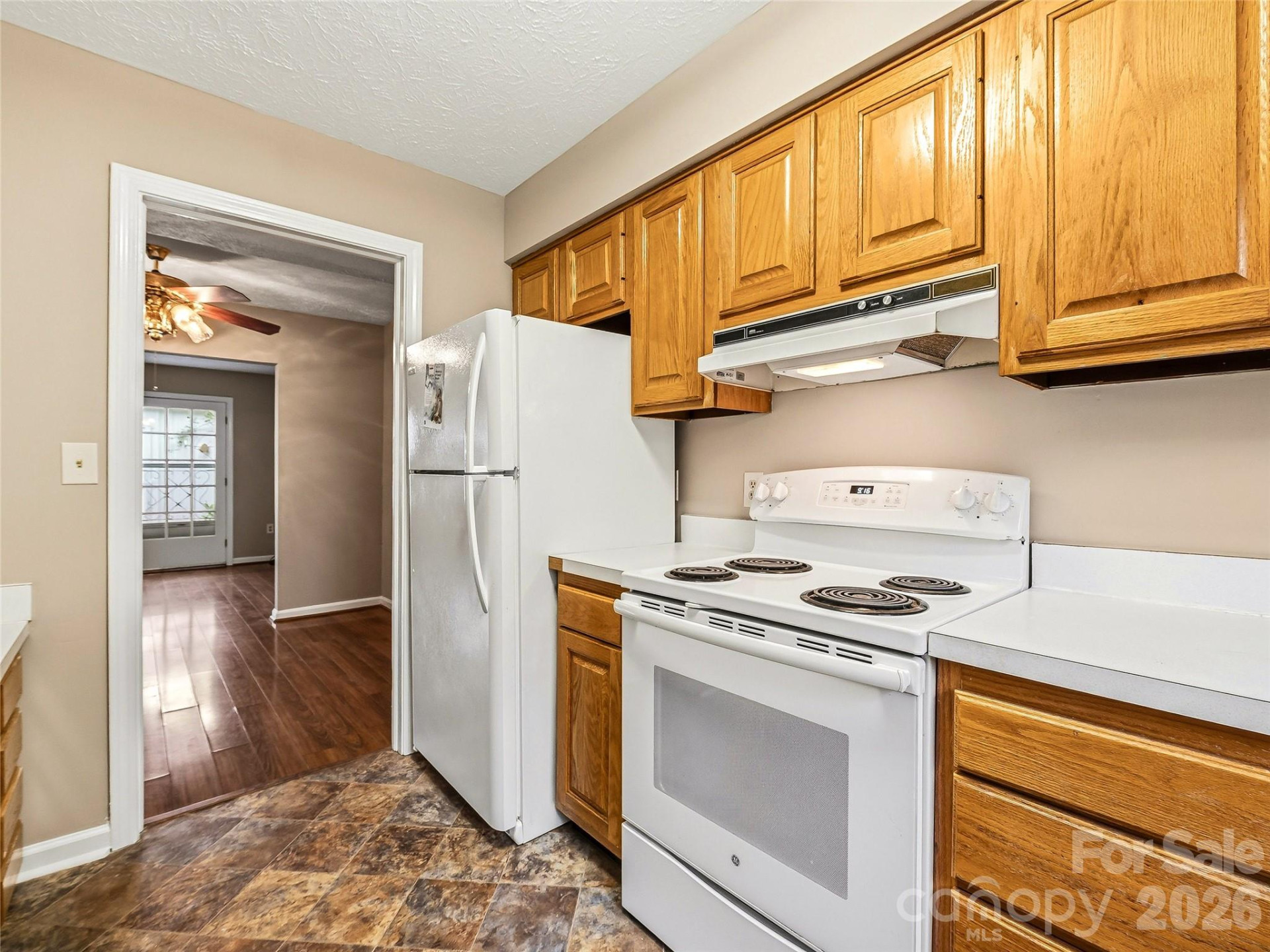 1409 Kensington Road #B6 - Photo 16