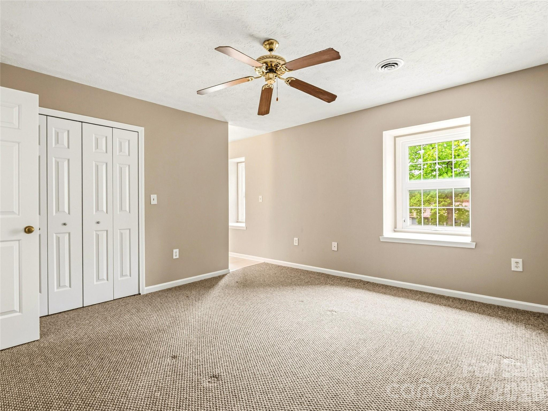 1409 Kensington Road #B6 - Photo 19