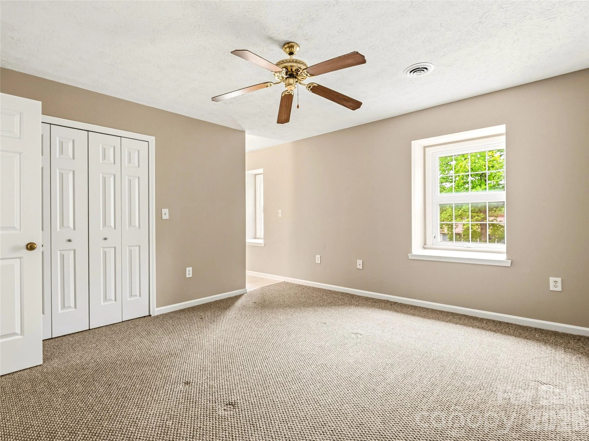 1409 Kensington Road #B6 - Photo 19