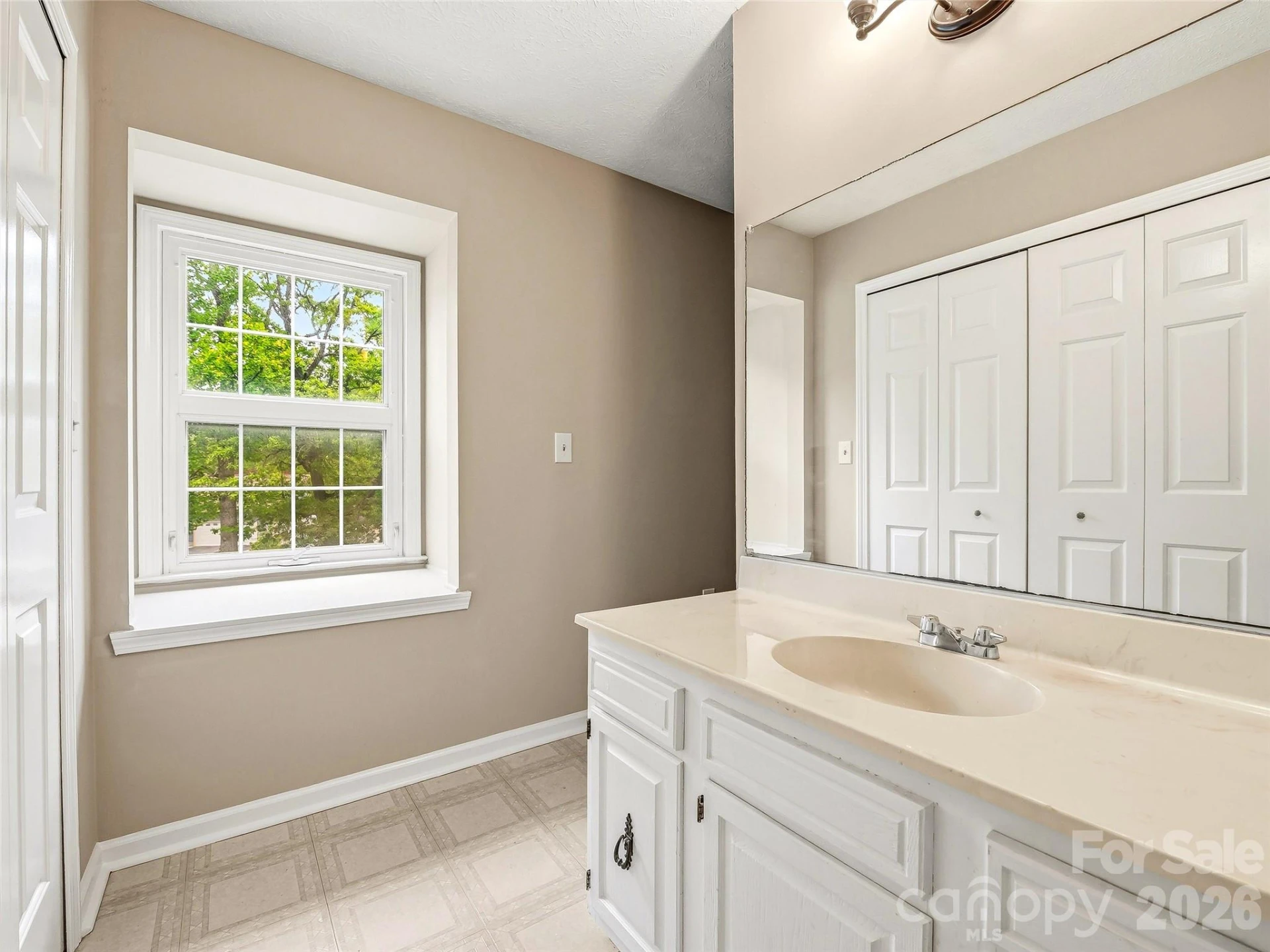 1409 Kensington Road #B6 - Photo 23