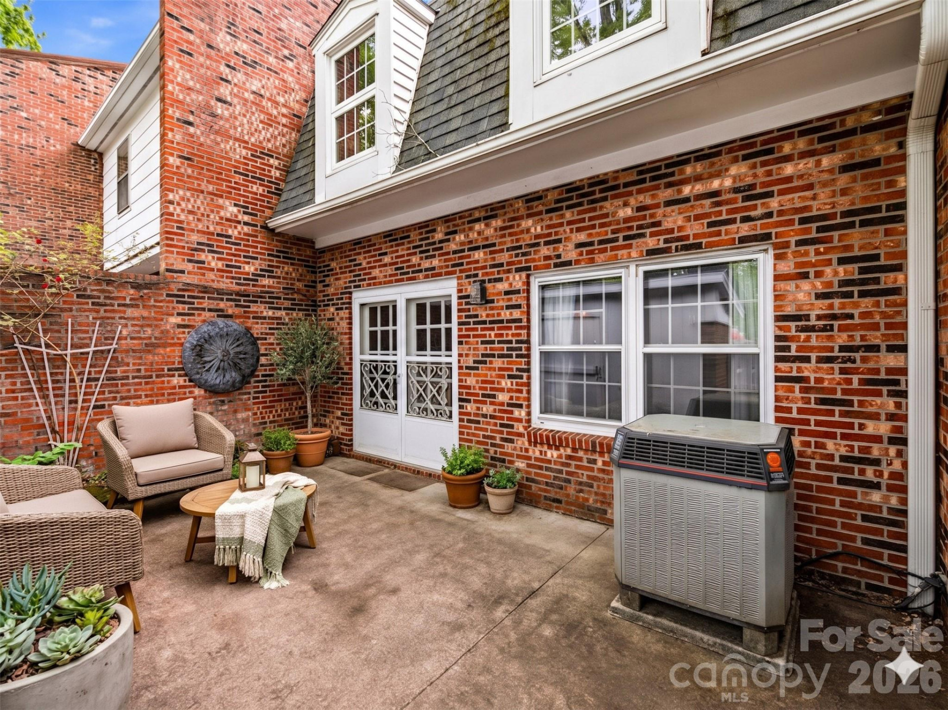 1409 Kensington Road #B6 - Photo 32