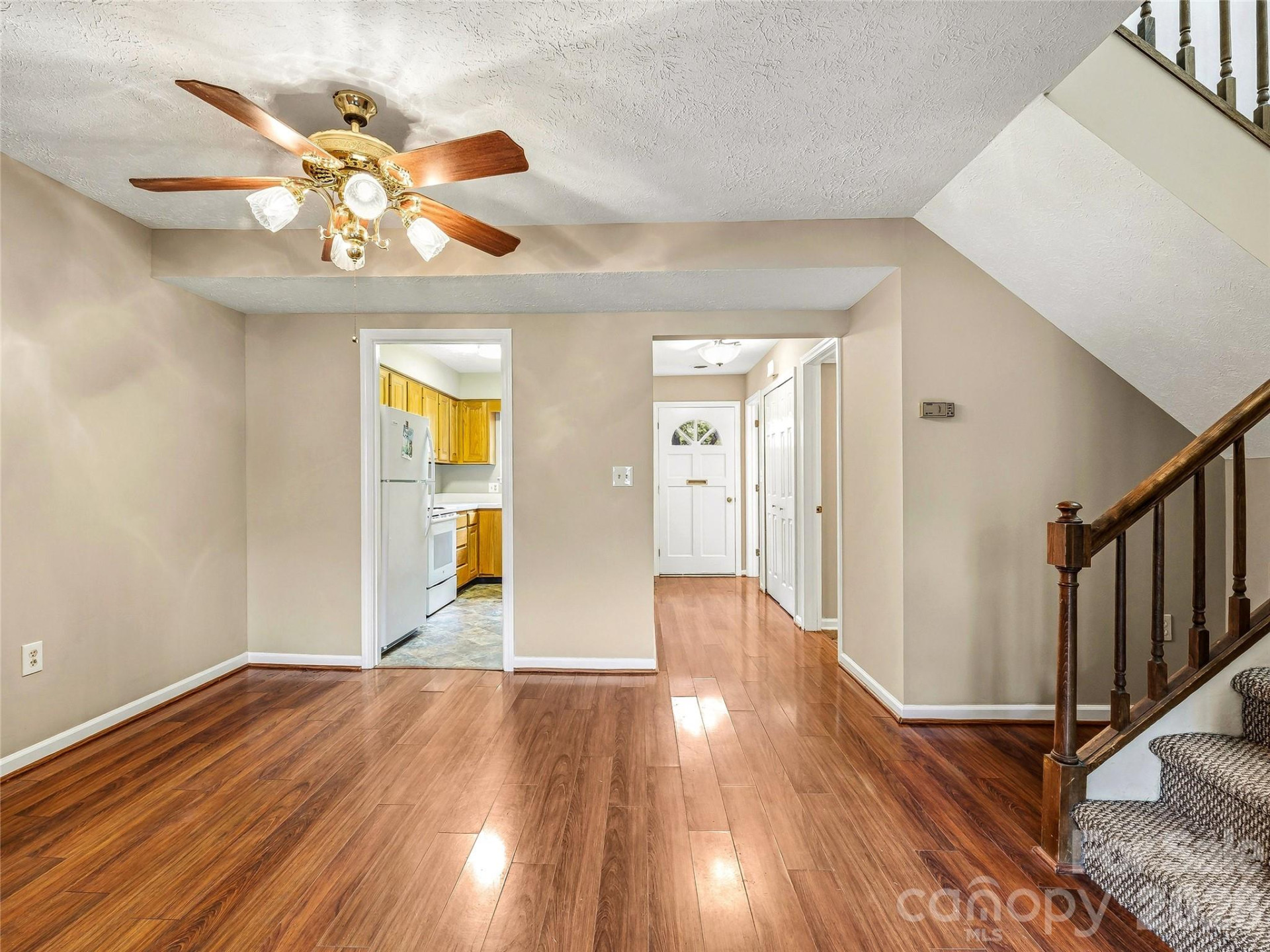 1409 Kensington Road #B6 - Photo 9