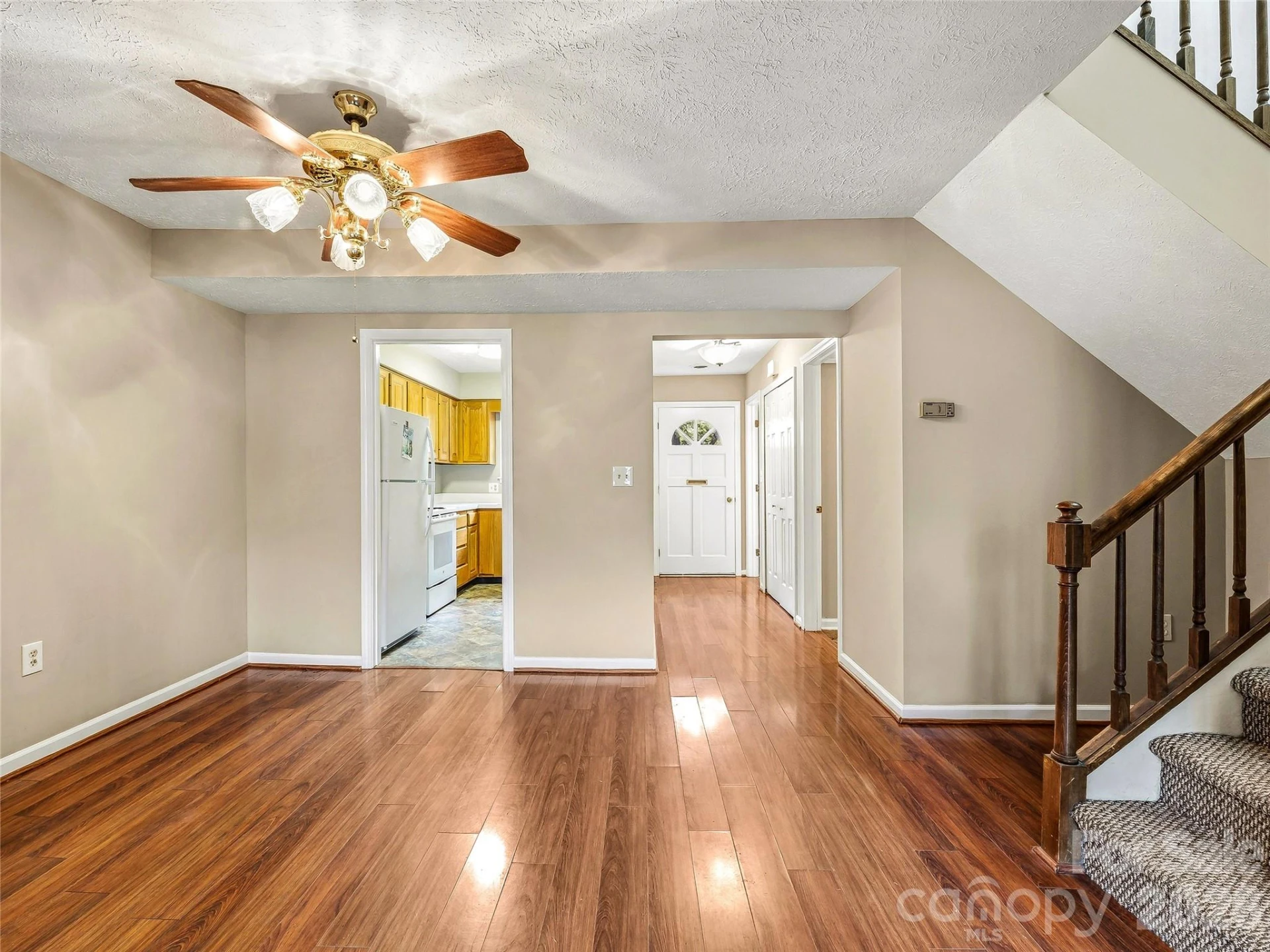 1409 Kensington Road #B6 - Photo 9