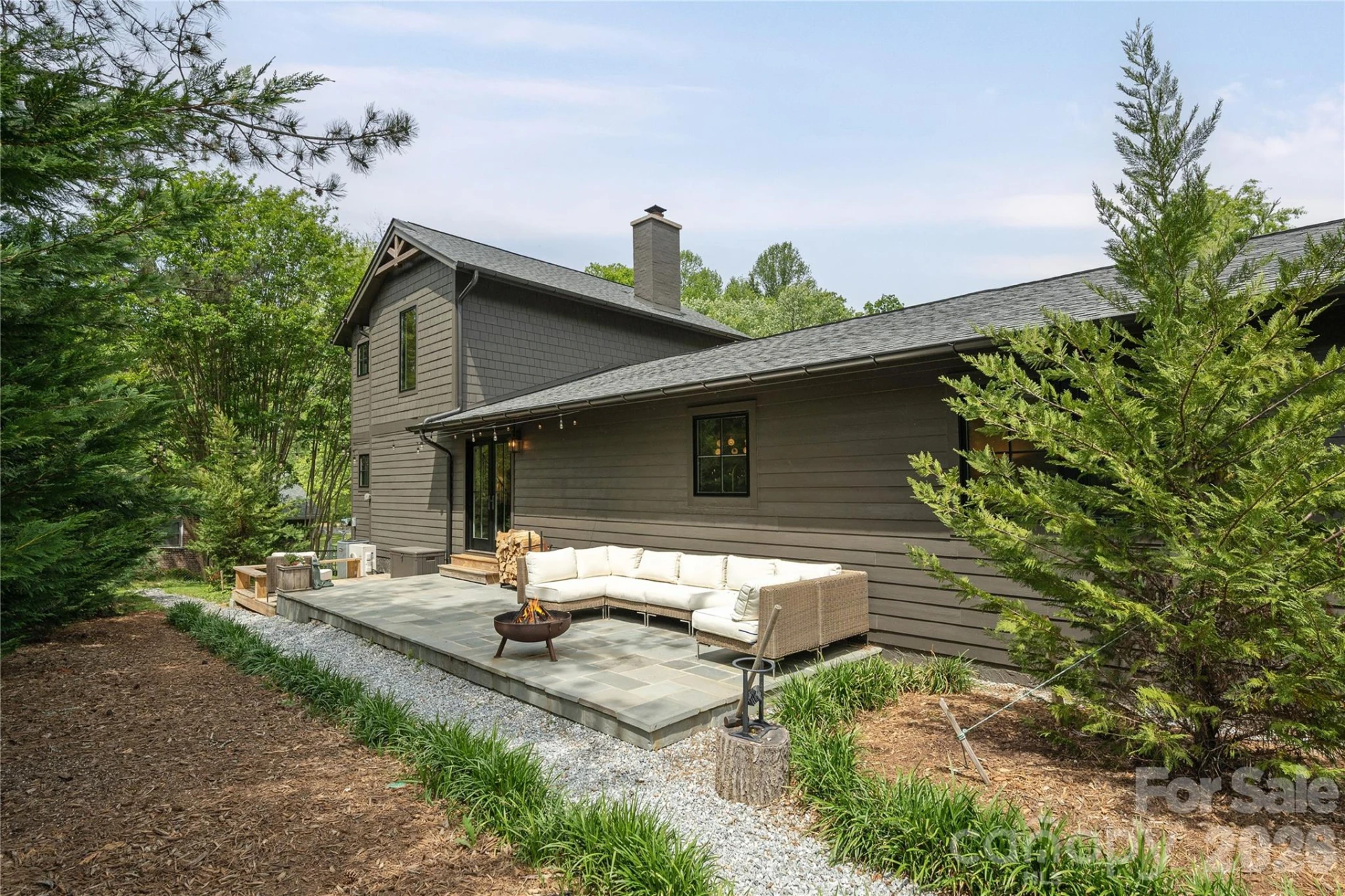 17 Grove Street - Photo 38