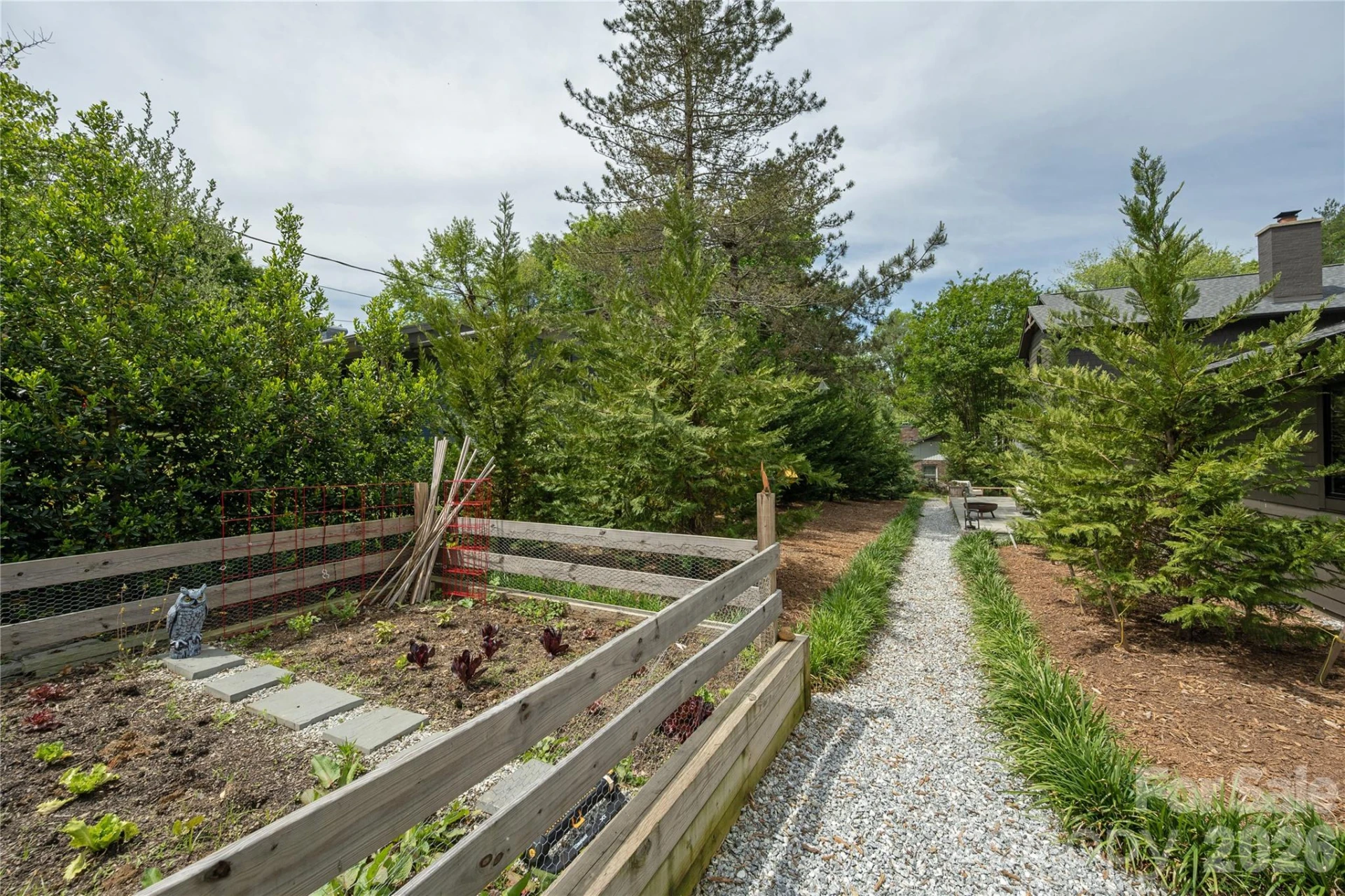 17 Grove Street - Photo 40