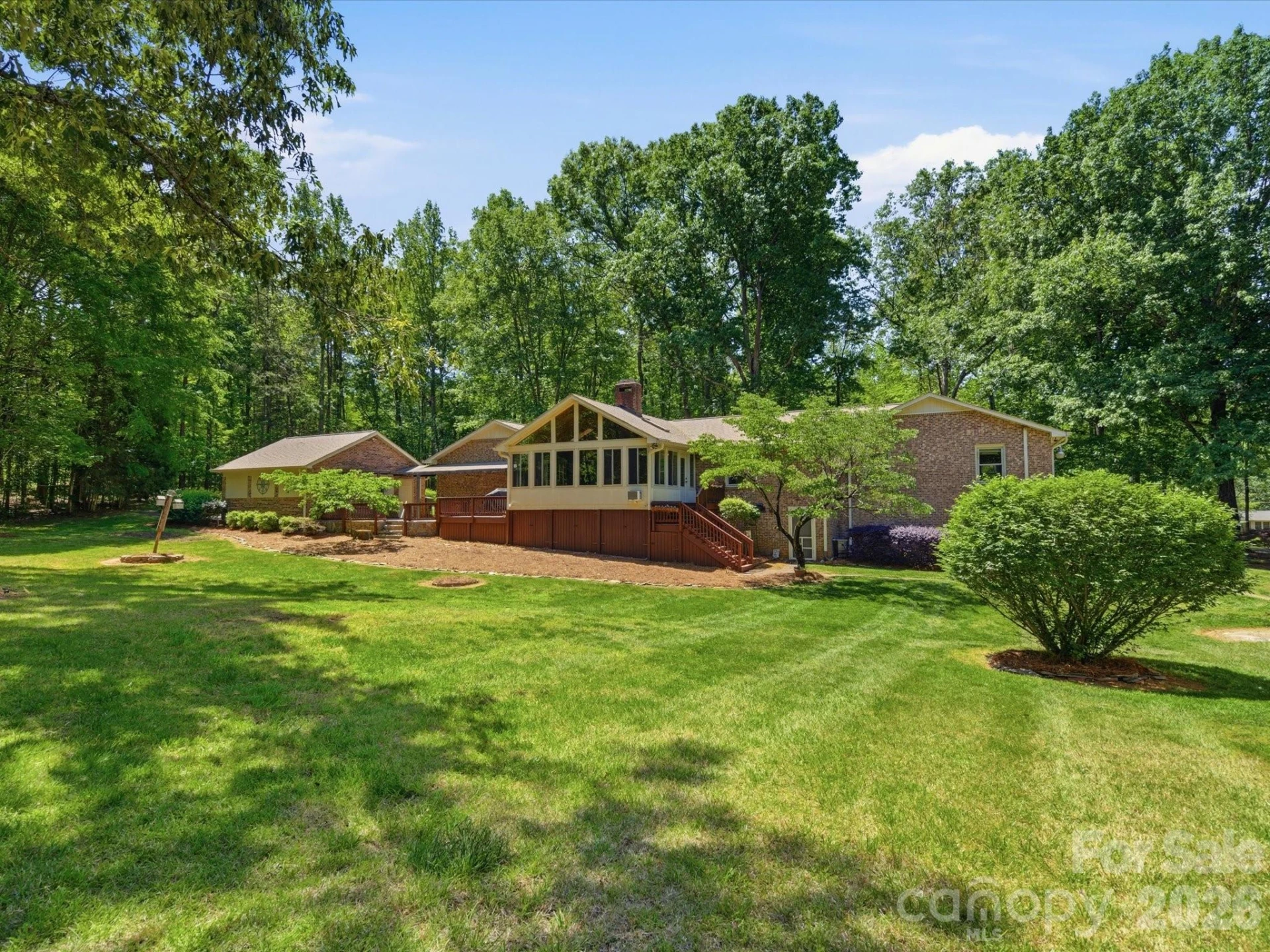 245 Rainbow Circle - Photo 2