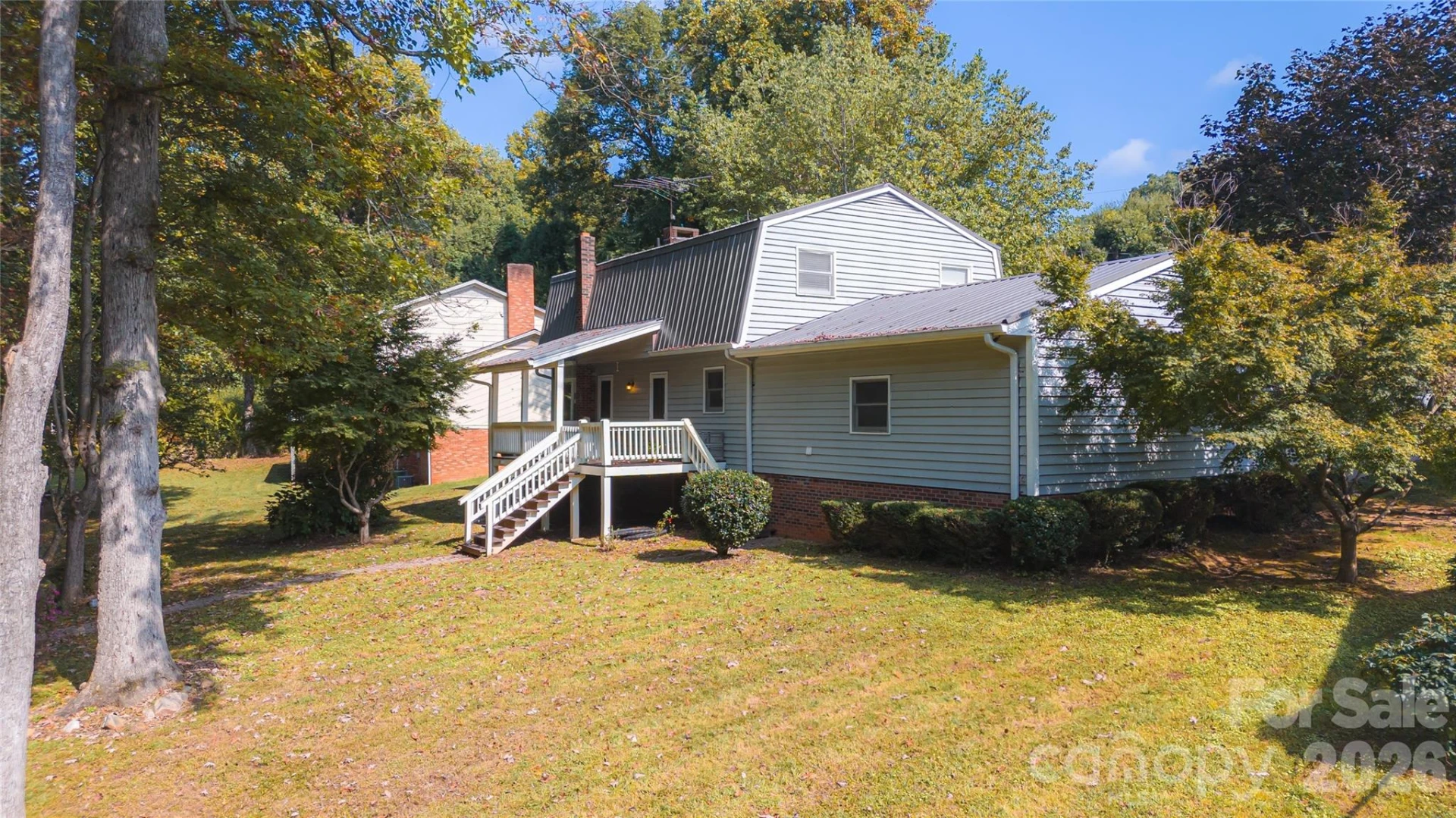 307 Maplewood Drive - Photo 6