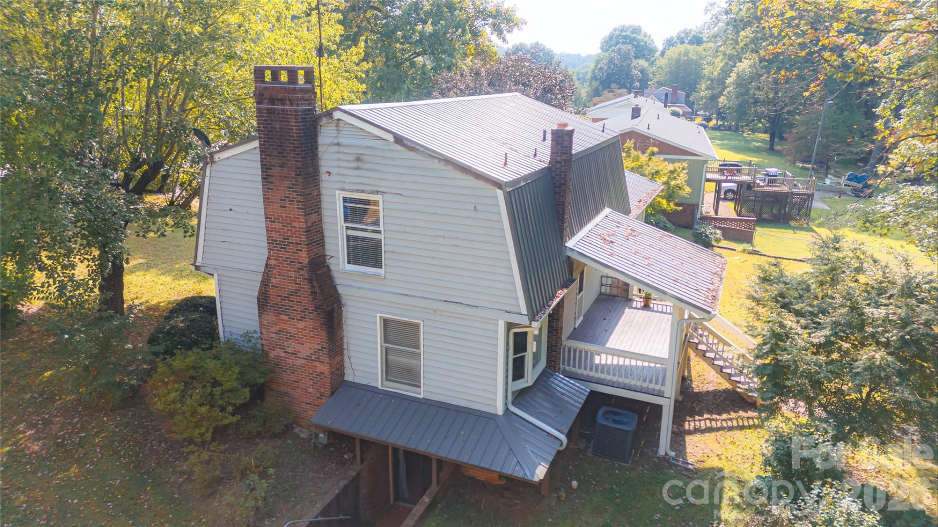 307 Maplewood Drive - Photo 8