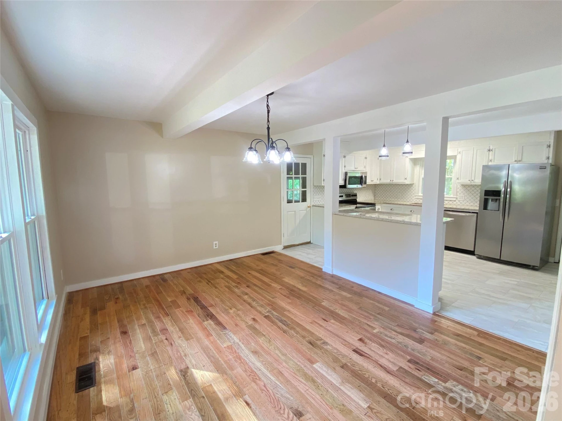 307 Maplewood Drive - Photo 9