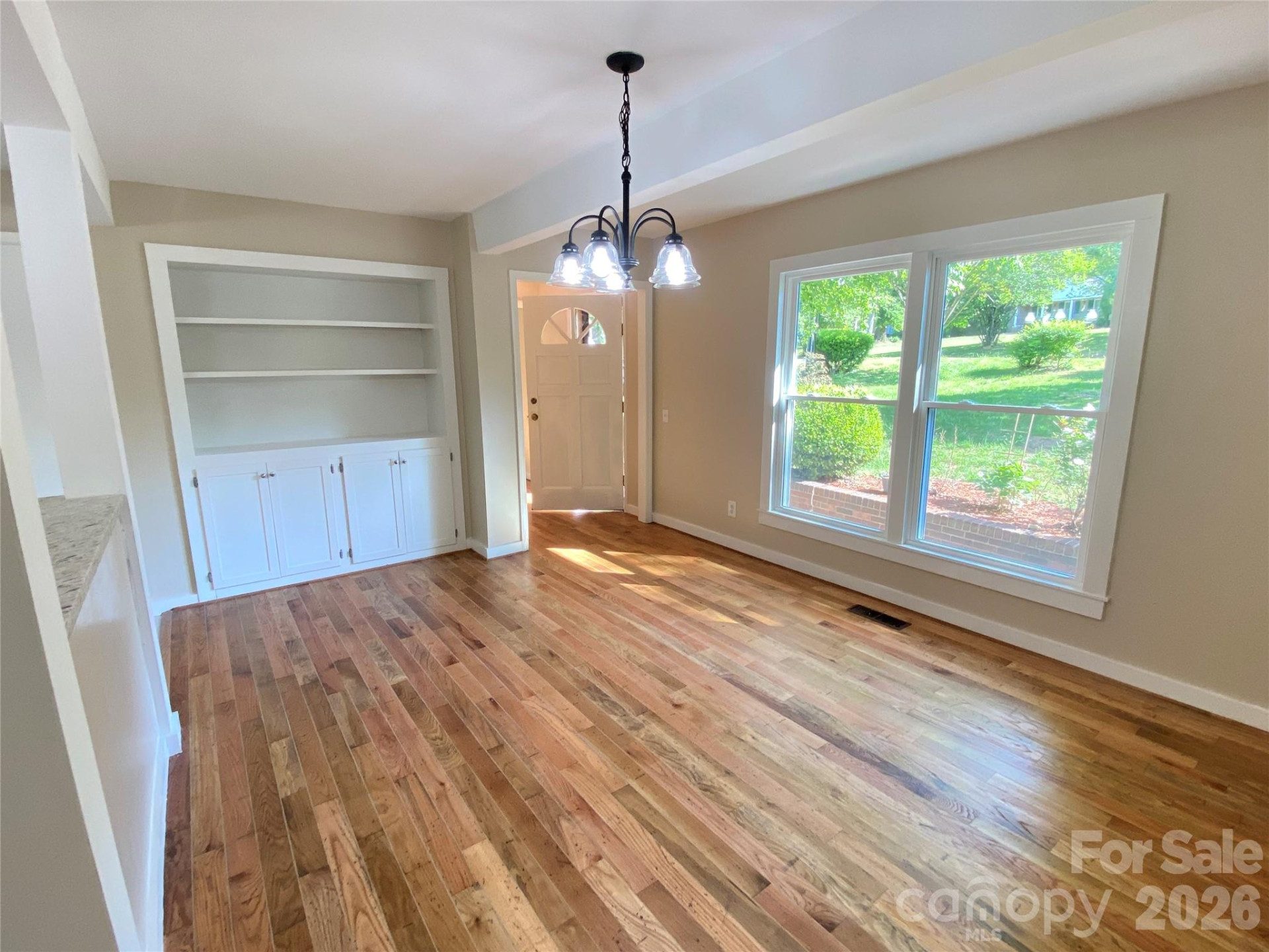 307 Maplewood Drive - Photo 10