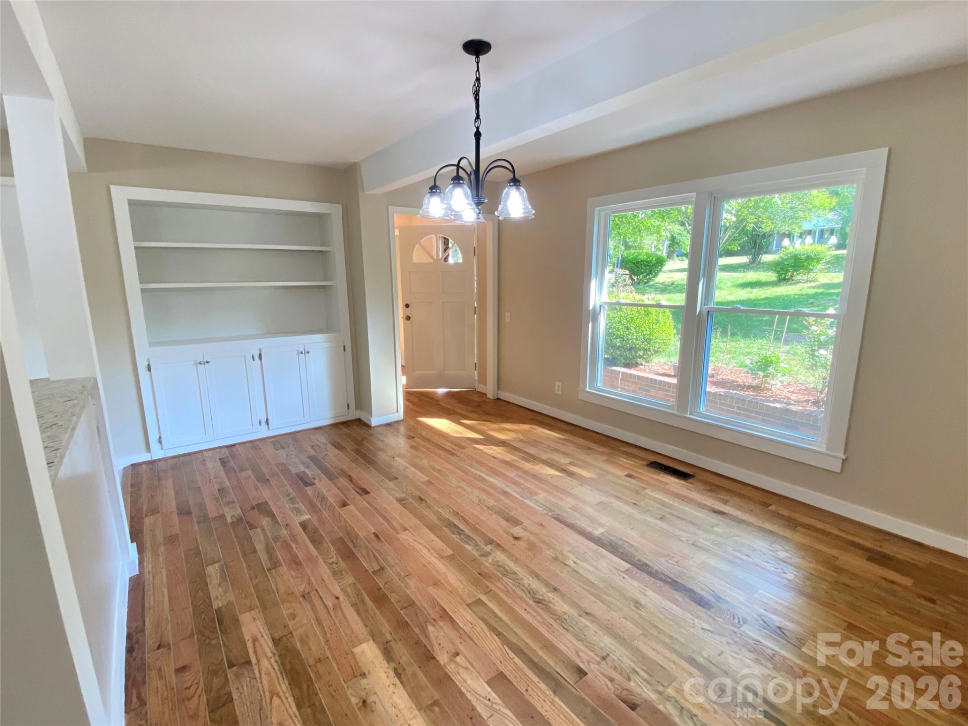 307 Maplewood Drive - Photo 10