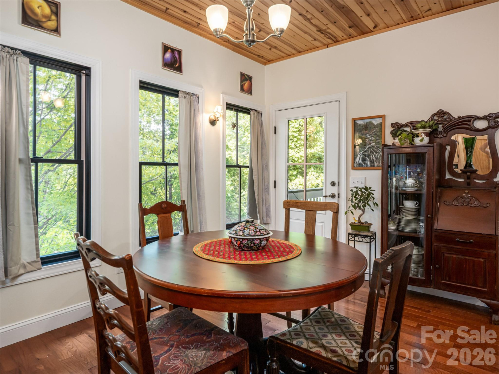 565 Bailey Street - Photo 21