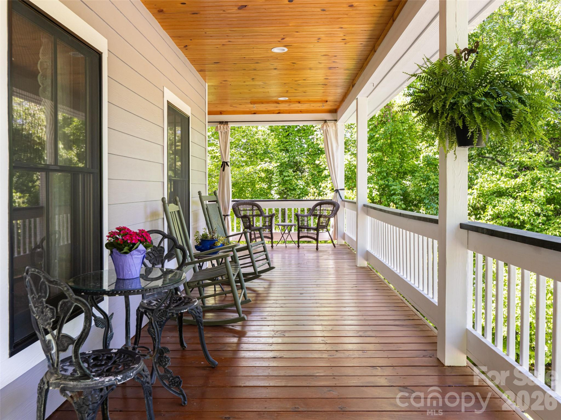 565 Bailey Street - Photo 5