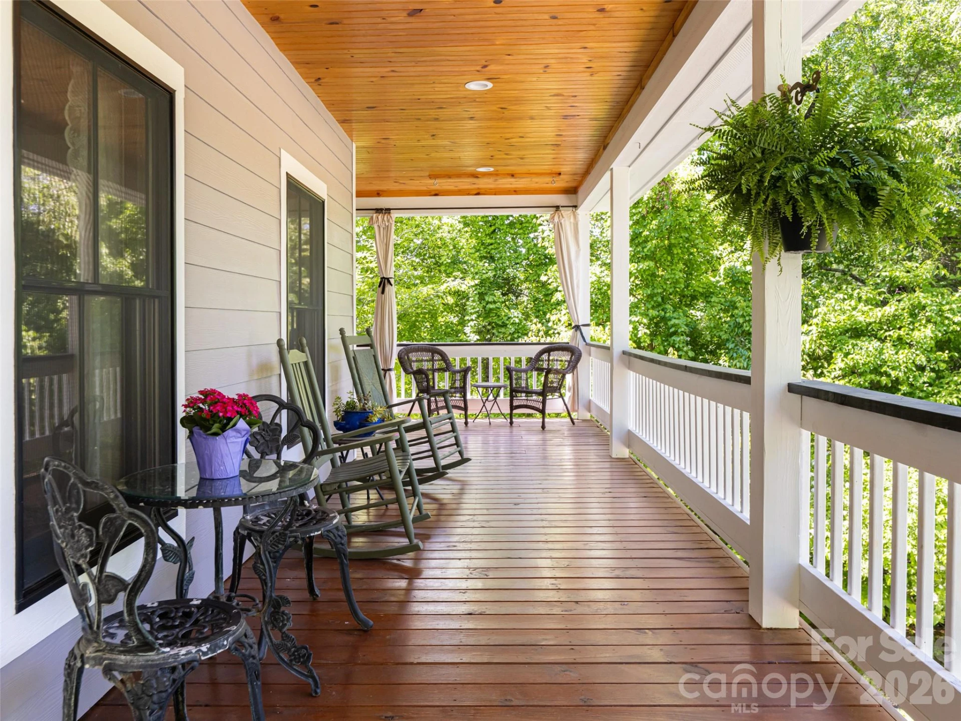 565 Bailey Street - Photo 5
