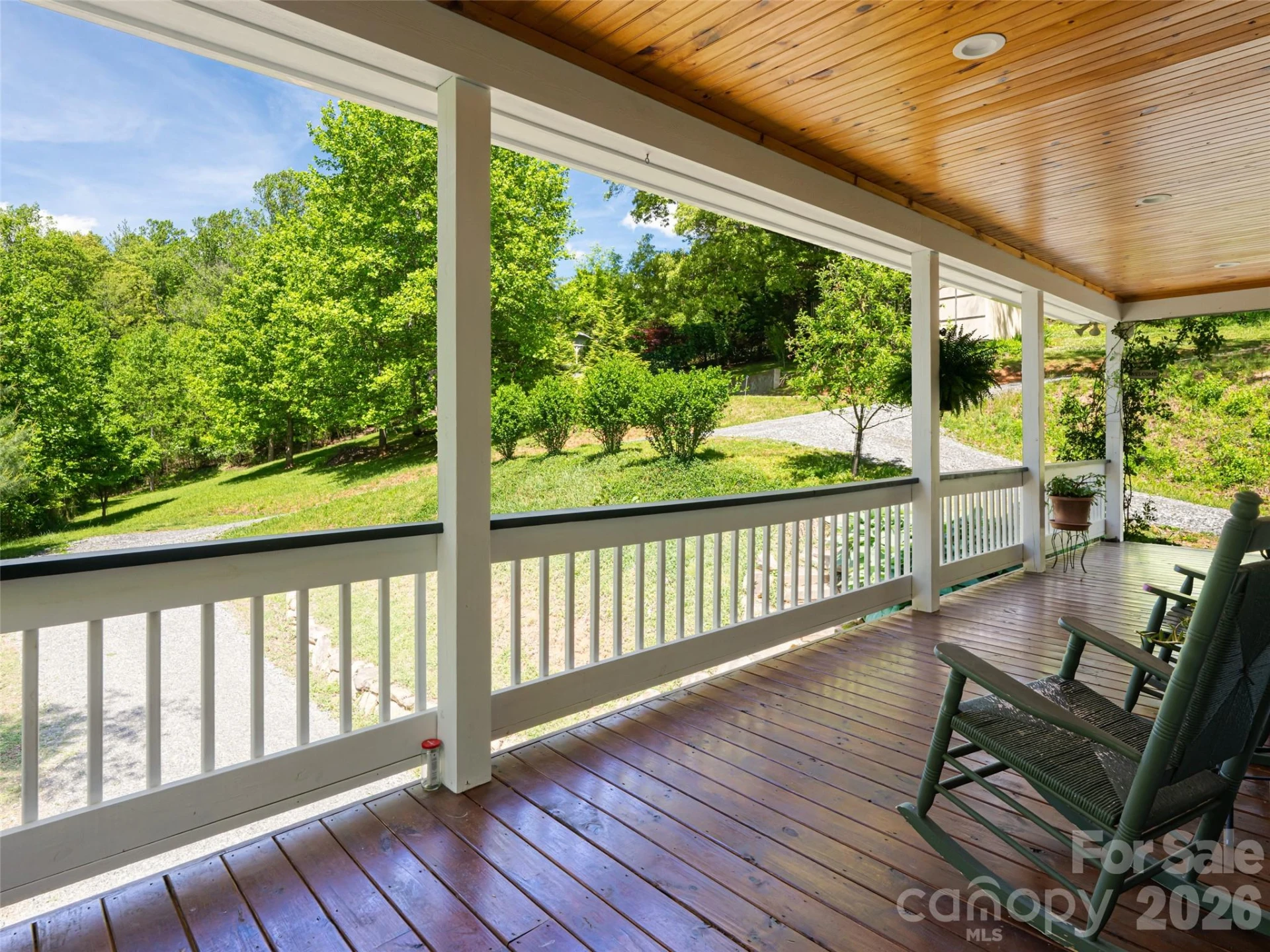 565 Bailey Street - Photo 6