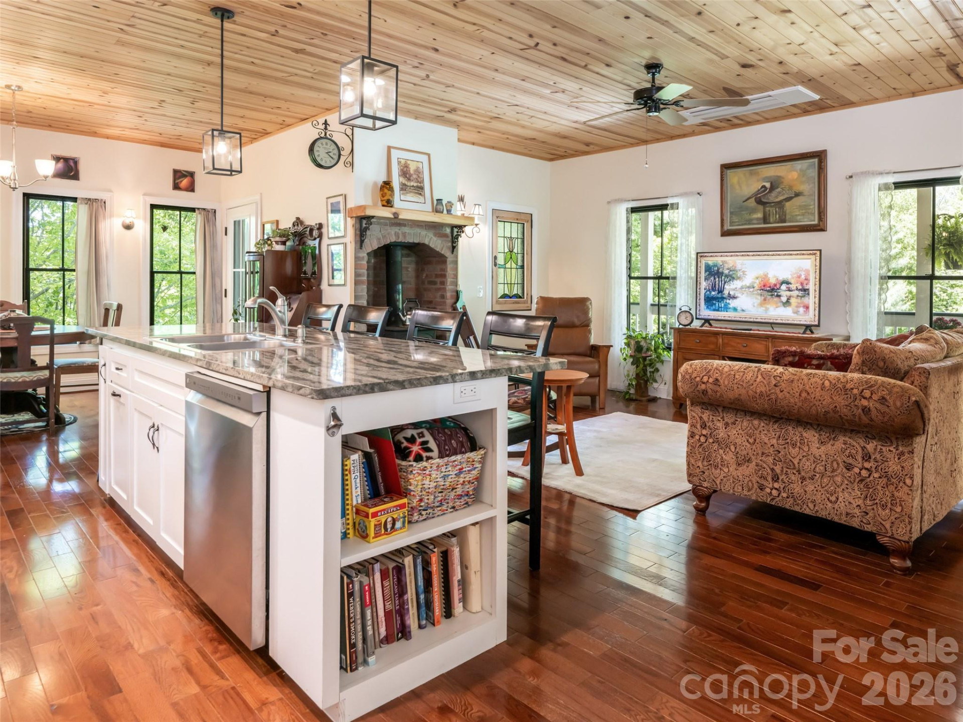 565 Bailey Street - Photo 8