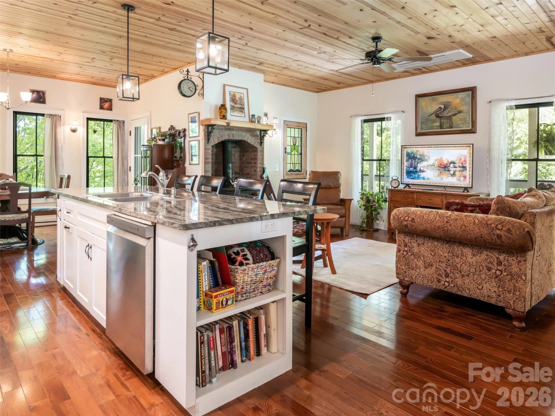 565 Bailey Street - Photo 8