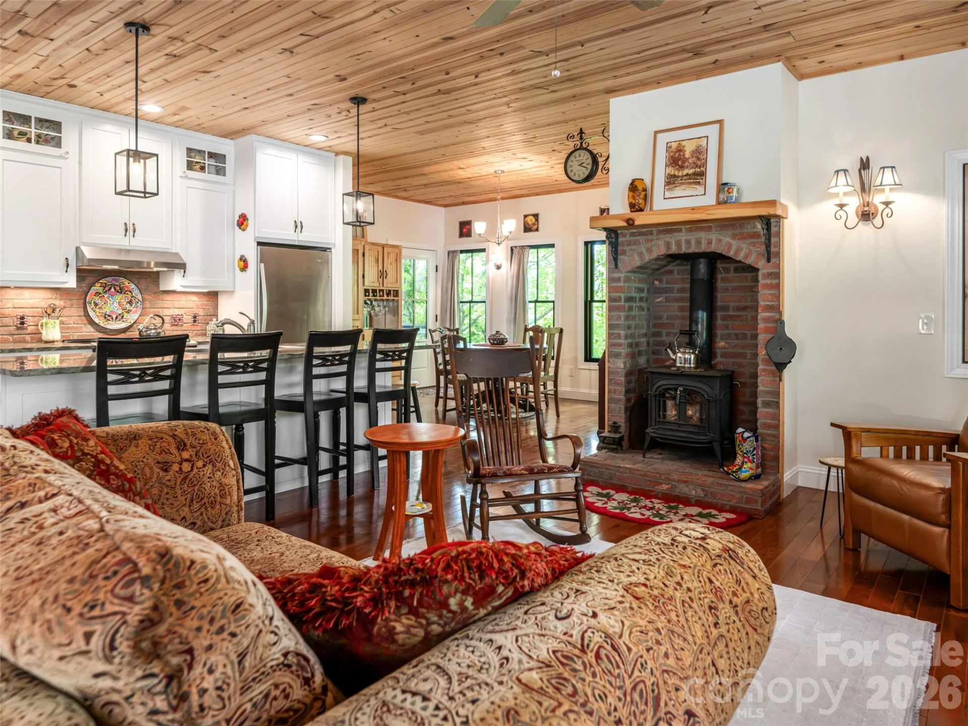 565 Bailey Street - Photo 10